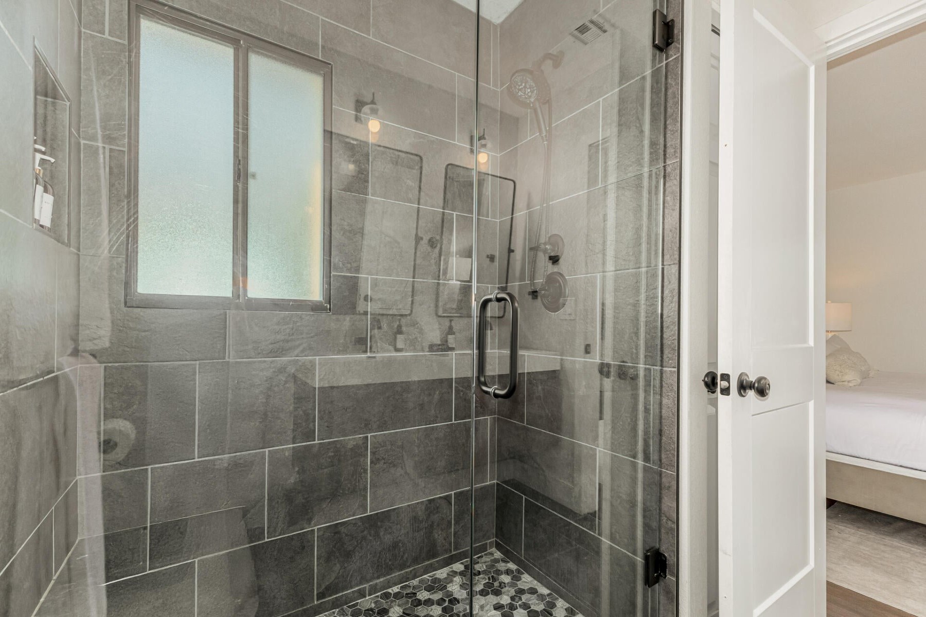  2407 S Allred Drive, Tempe, AZ 85282 - 物件實景