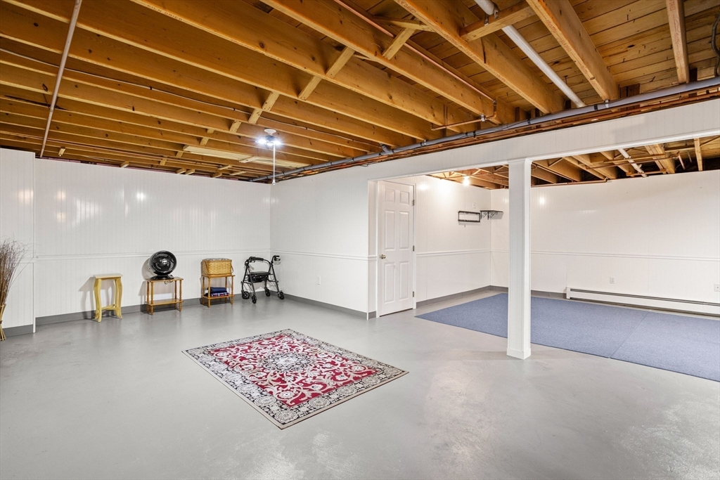 Methuen, Massachusetts, 01844, United States, 3 Bedrooms Bedrooms, ,1 BathroomBathrooms,Residential,For Sale,1981024