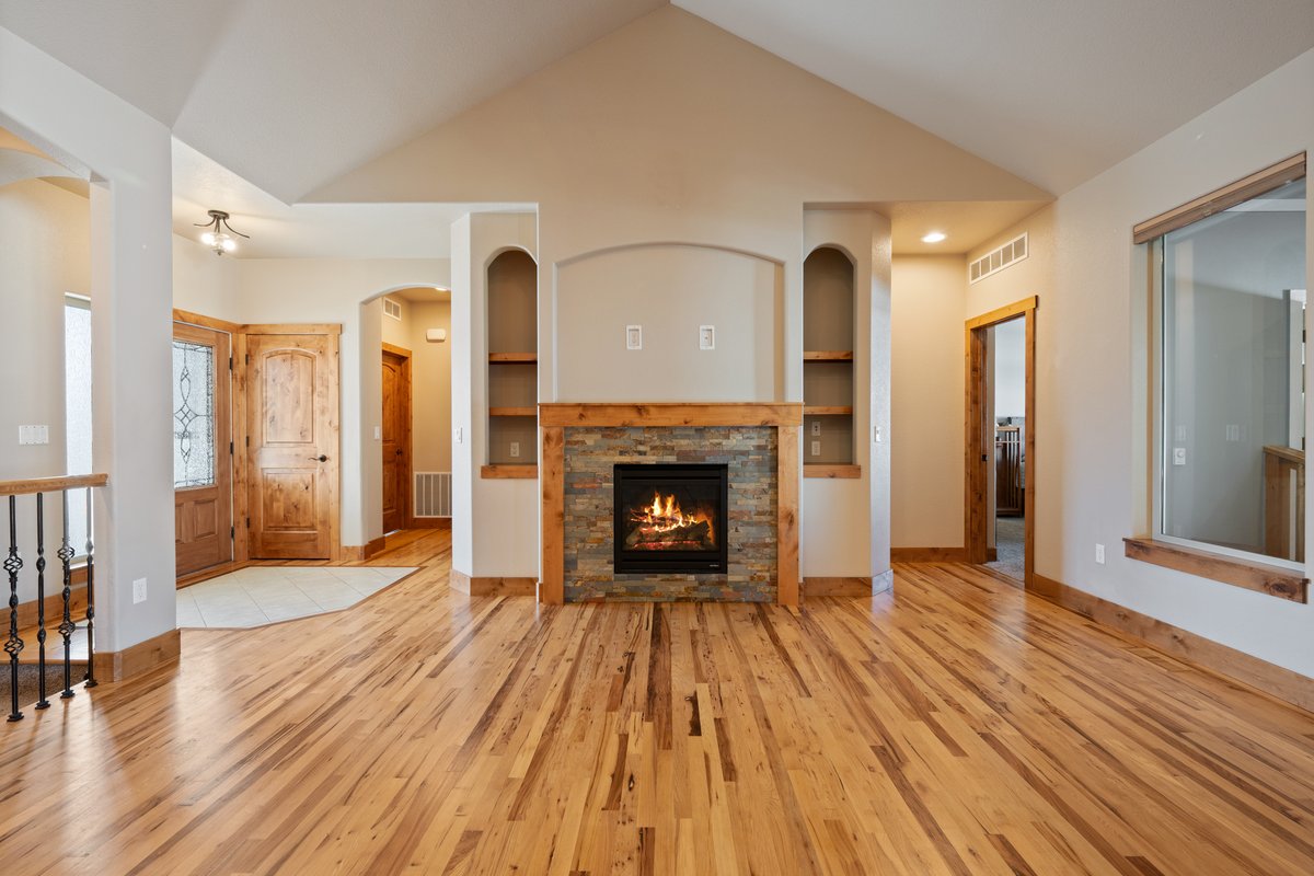 Cheyenne, Wyoming, 82001, United States, 5 Bedrooms Bedrooms, ,3 BathroomsBathrooms,Residential,For Sale,1994195