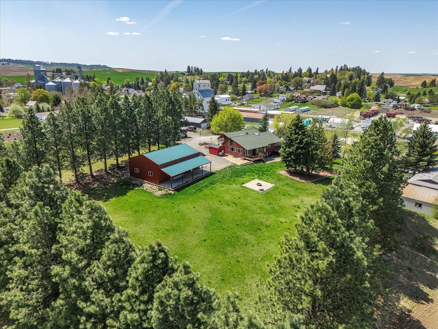 Fairfield, Washington, 99012, United States, 5 Bedrooms Bedrooms, ,3 BathroomsBathrooms,Residential,For Sale,1796897