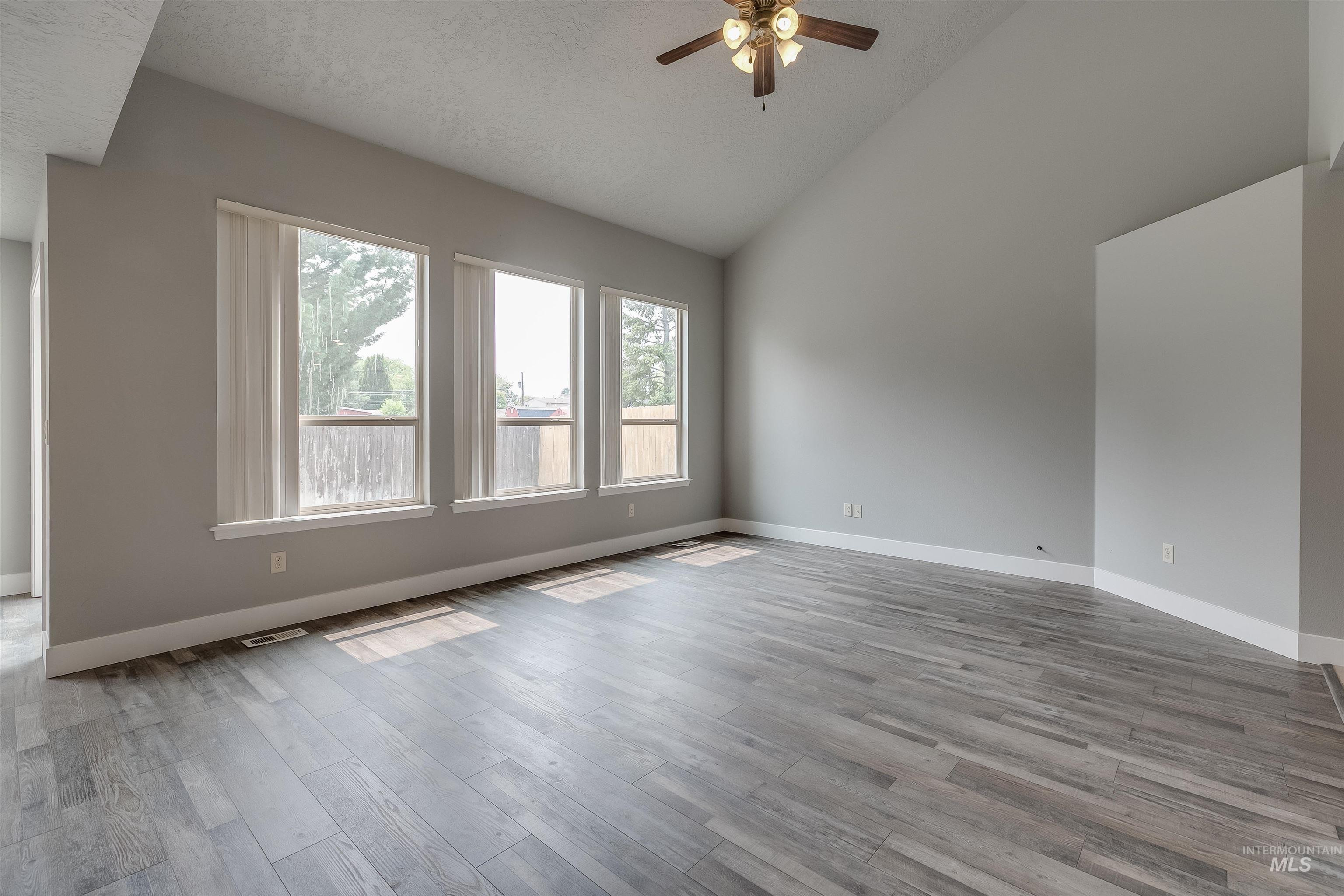 9635/9637 Landmark St, Boise, Idaho, 83704, United States, 6 Bedrooms Bedrooms, ,6 BathroomsBathrooms,Residential,For Sale,9635/9637 Landmark St,1432843