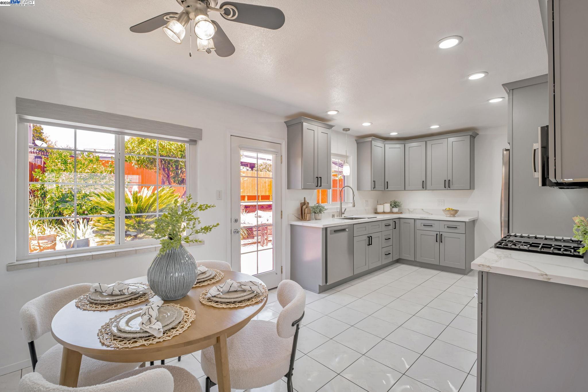 Castro Valley, California, 94546, United States, 3 Bedrooms Bedrooms, ,2 BathroomsBathrooms,Residential,For Sale,1901037