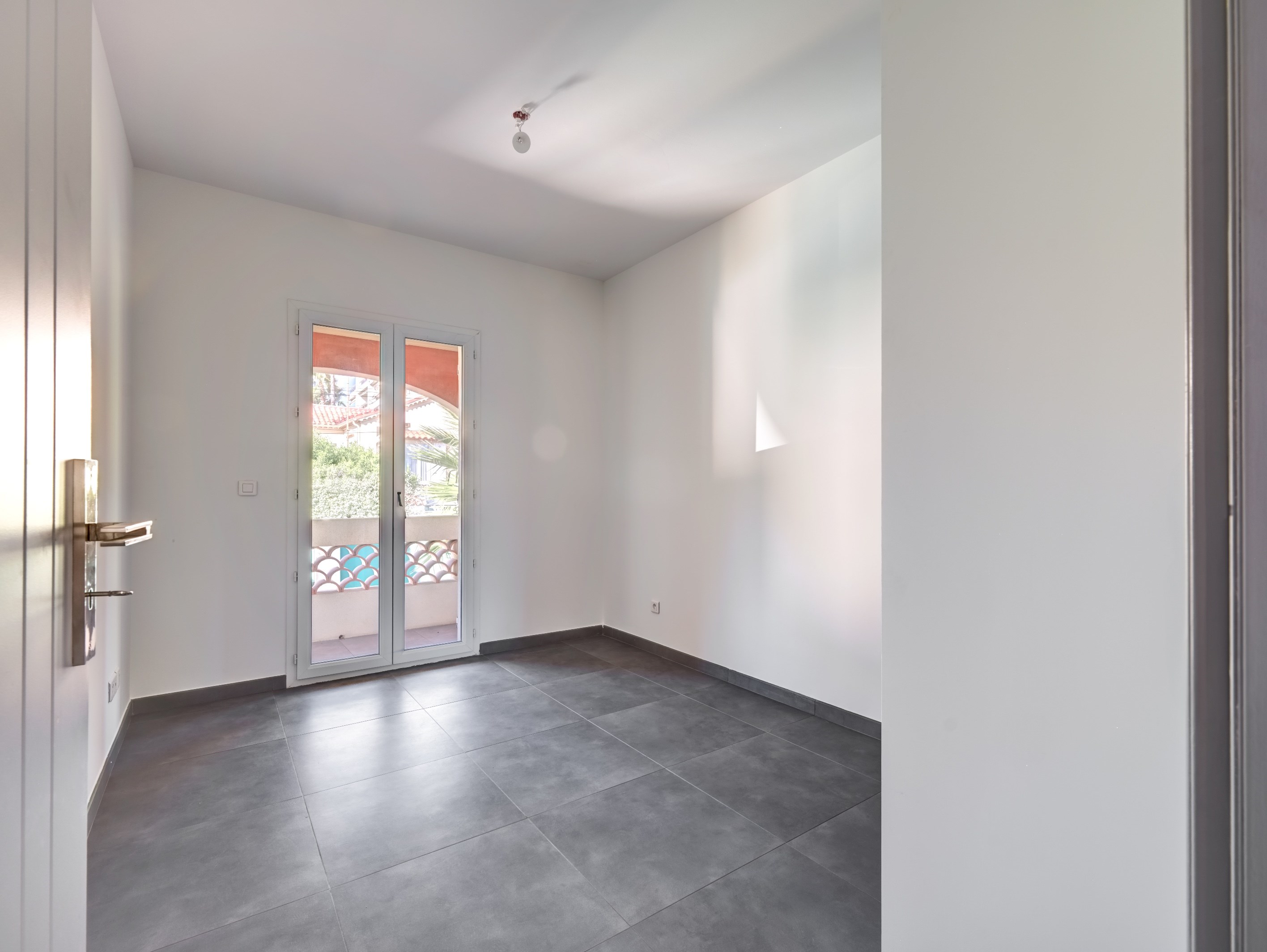  Renovated villa for sale Cap d’Antibes close to beaches and Ponteil district - 物件實景