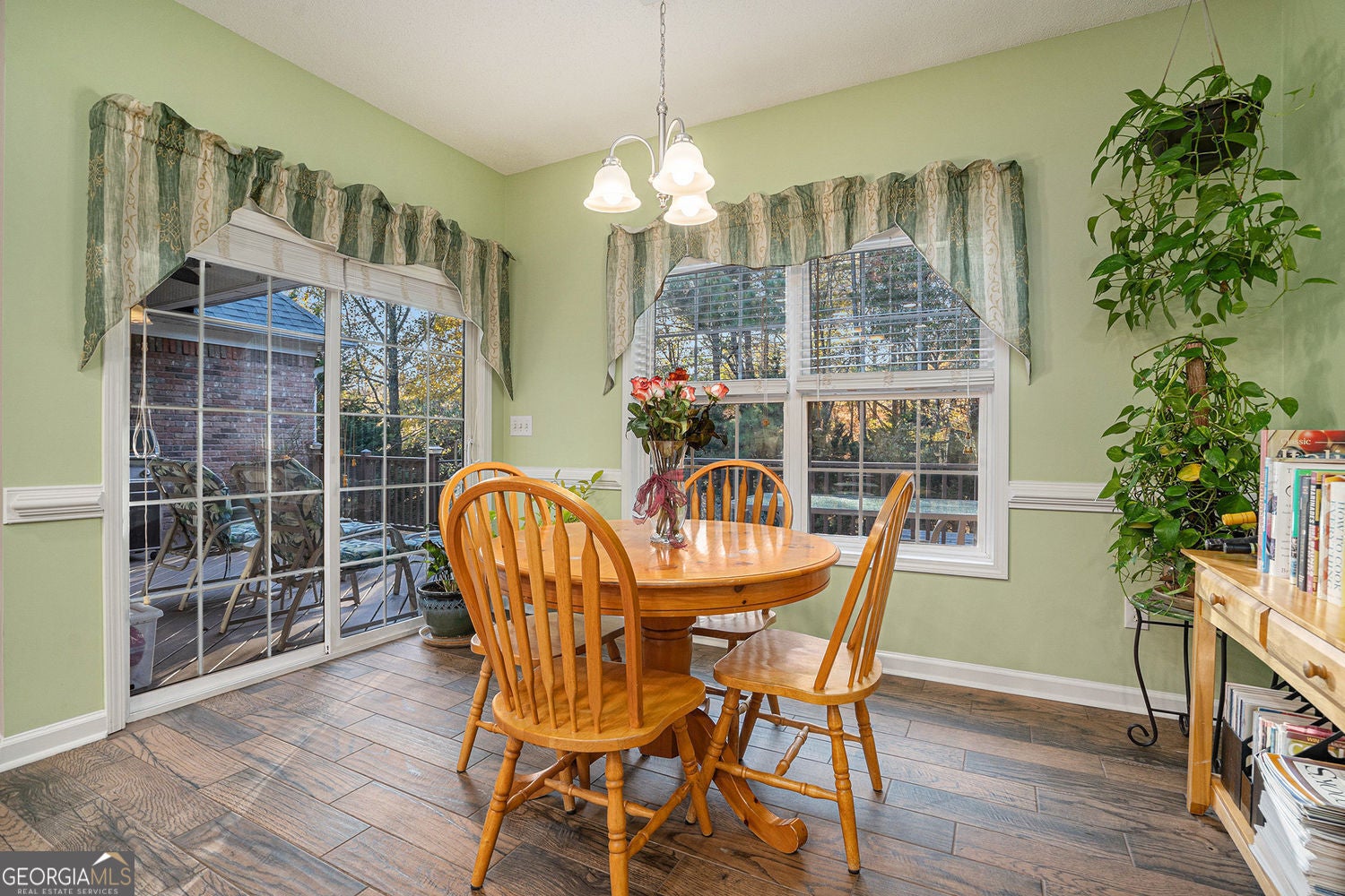 White, Georgia, 30184, United States, 4 Bedrooms Bedrooms, ,4 BathroomsBathrooms,Residential,For Sale,1988781