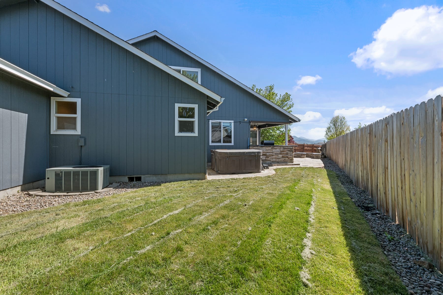  1017 Havenwood Drive Eagle Point, OR 97524 - 物件實景