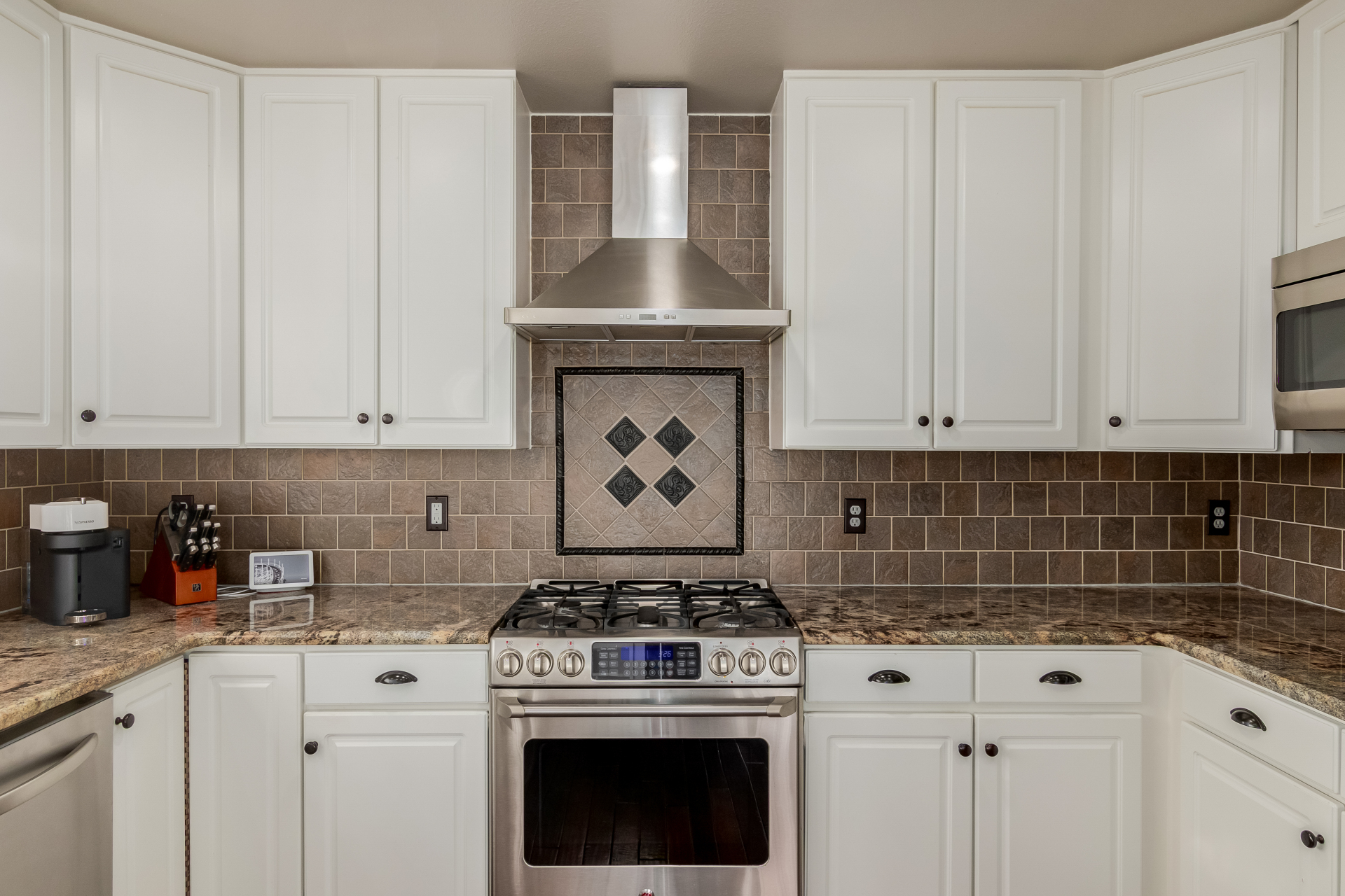 Highlands Ranch, Colorado, 80129, United States, 4 Bedrooms Bedrooms, ,3 BathroomsBathrooms,Residential,For Sale,1987308