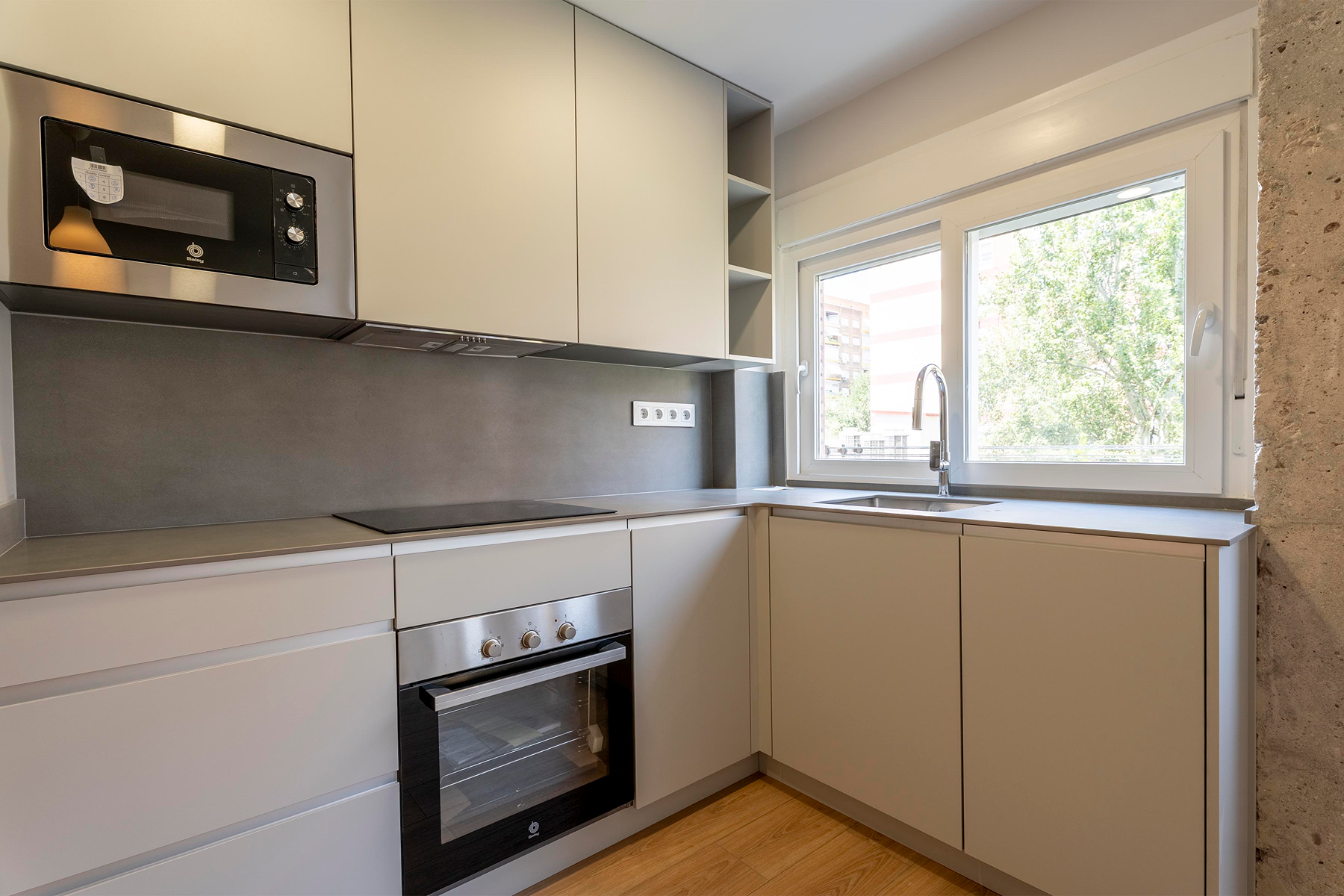  Renovated 2-bedroom flat with excellent qualities - 物件實景