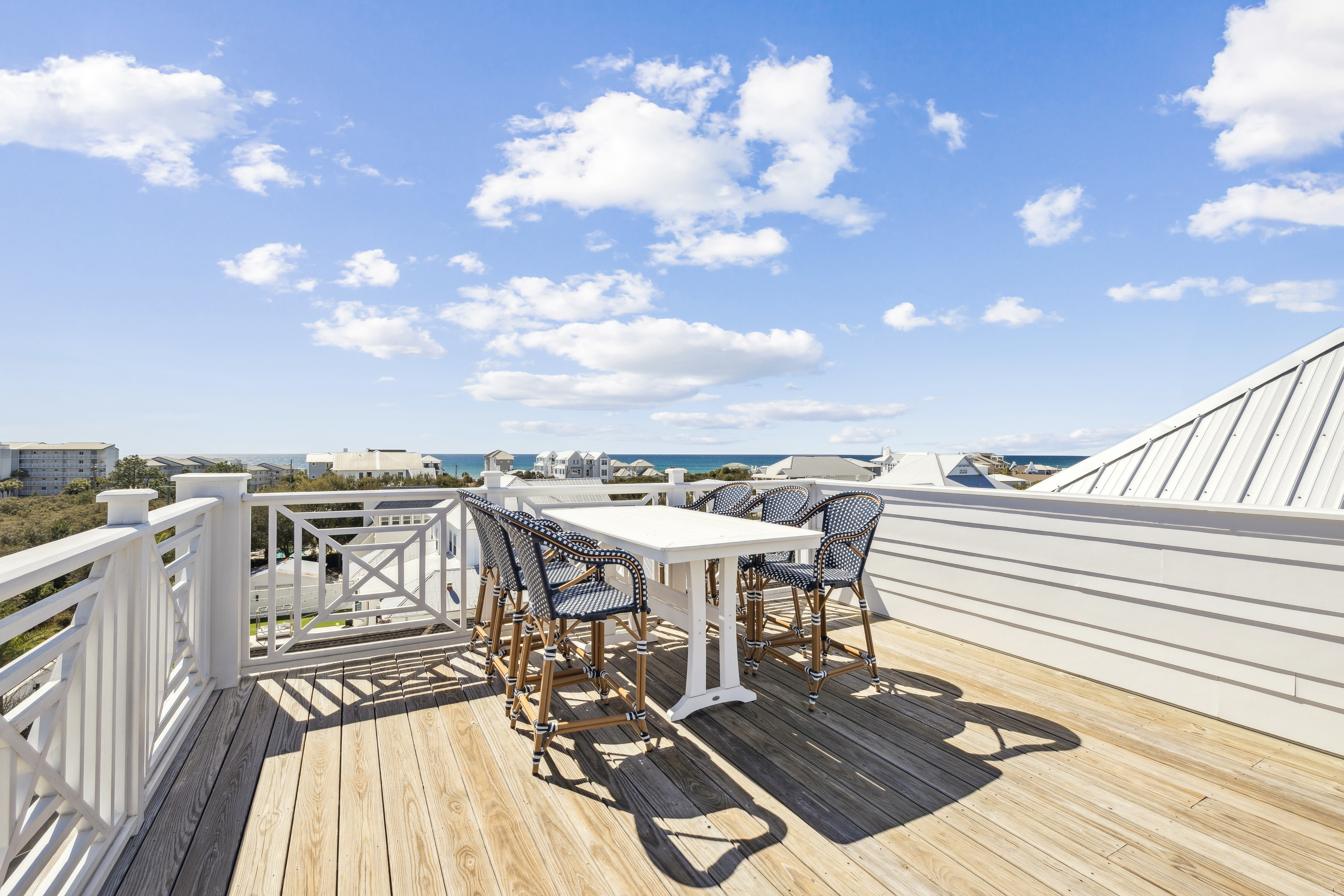  Contemporary Coastal Retreat With Deeded Beach Access - 物件實景