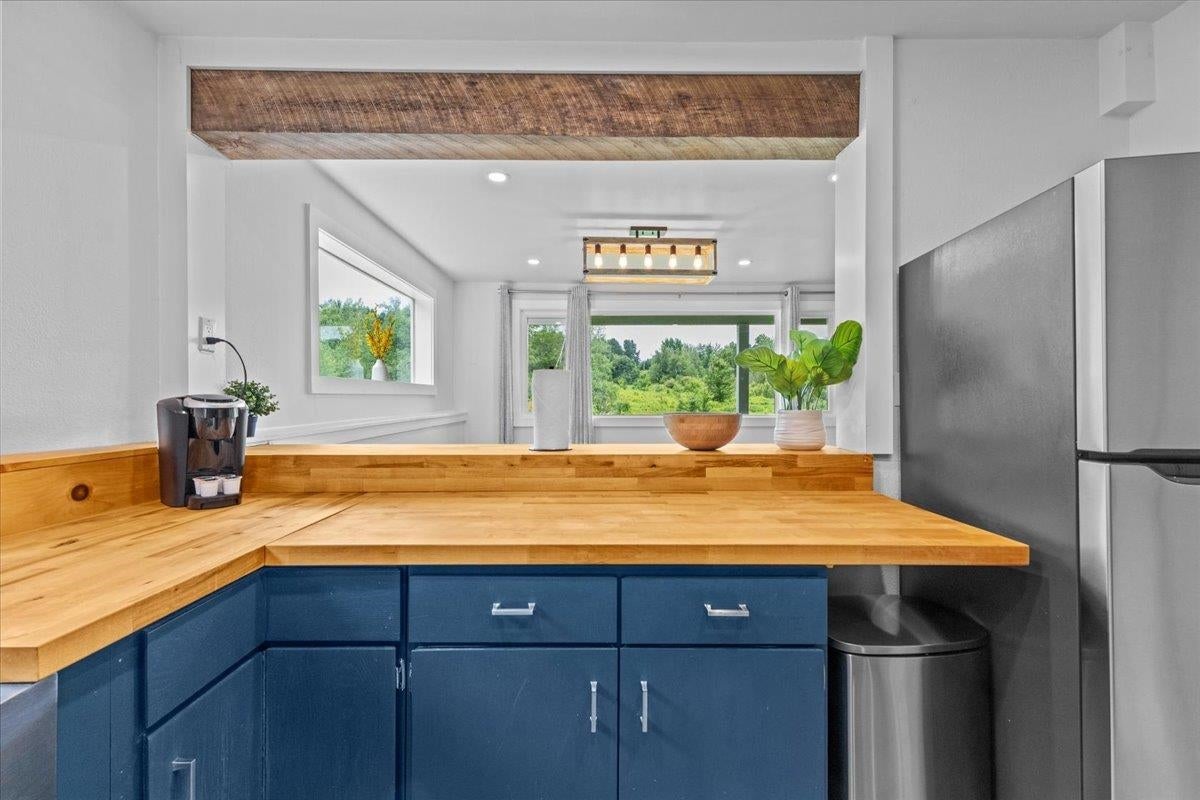 Stowe, Vermont, 05672, United States, 8 Bedrooms Bedrooms, ,5 BathroomsBathrooms,Residential,For Sale,1994933