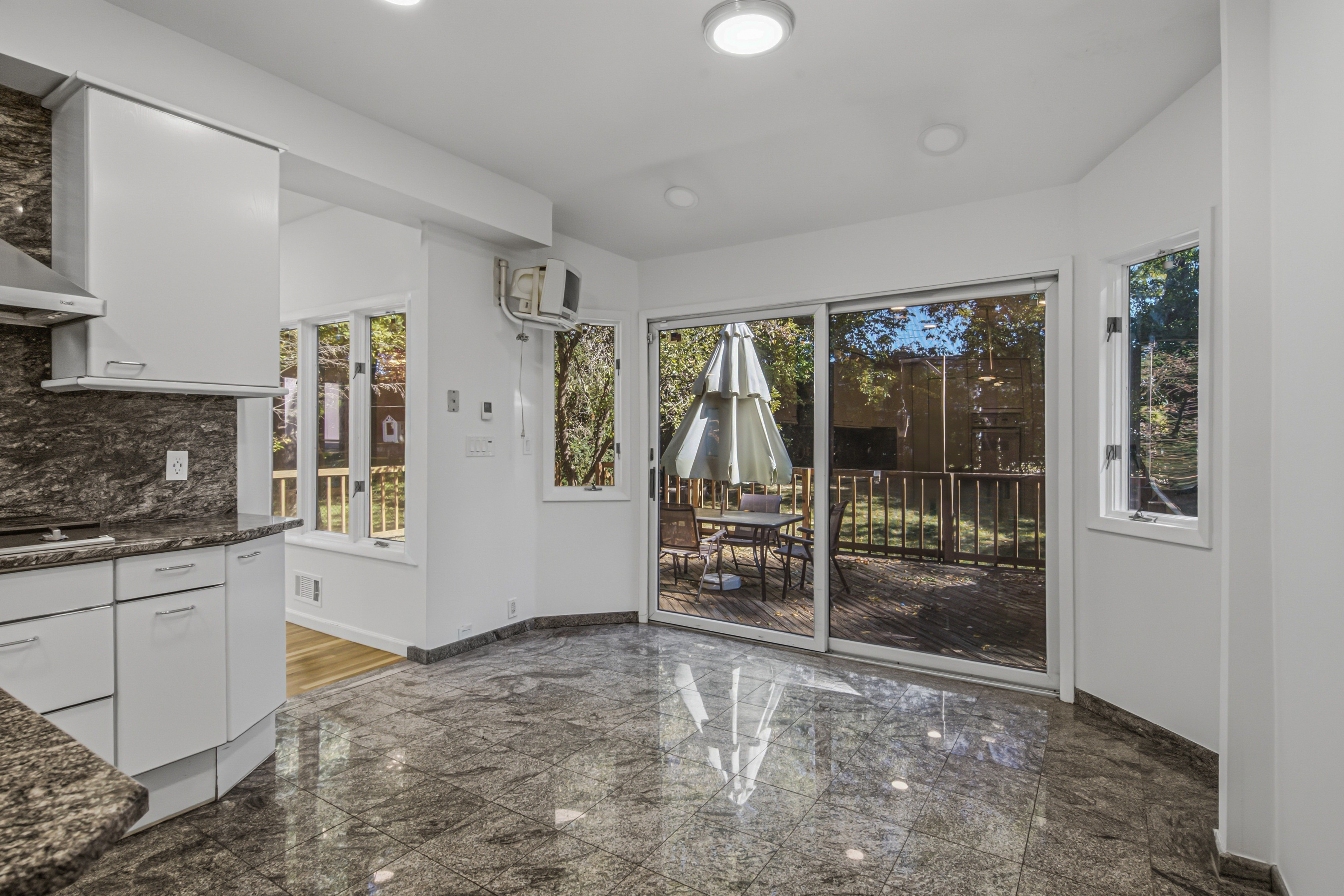  8 Hamilton Drive, Roslyn, NY, 11576 - 物件實景