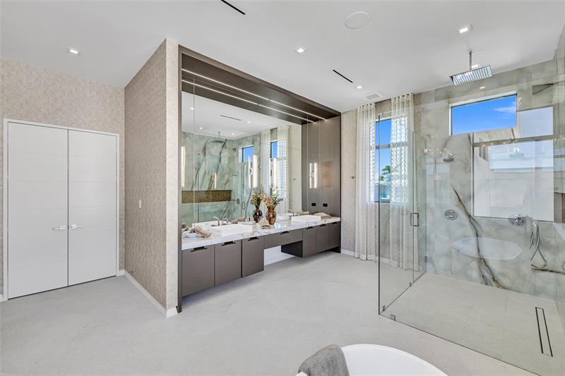 Fort Lauderdale, Florida, 33316, United States, 6 Bedrooms Bedrooms, ,8 BathroomsBathrooms,Residential,For Sale,1995601