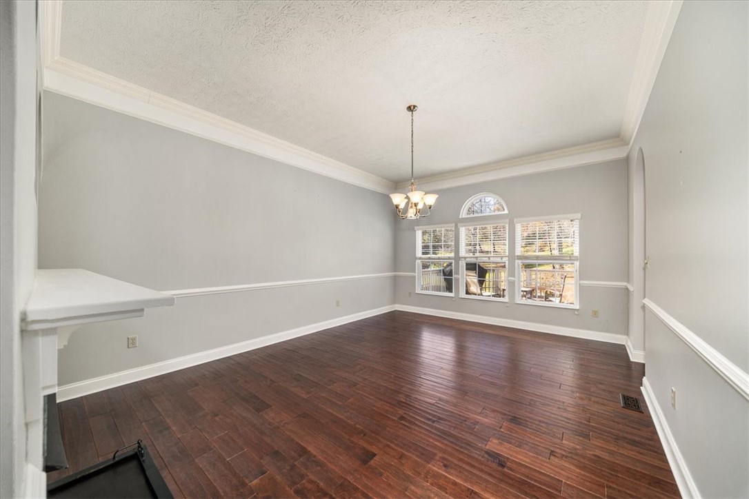 Pine Twp, Pennsylvania, 16046, United States, 5 Bedrooms Bedrooms, ,6 BathroomsBathrooms,Residential,For Sale,1989507