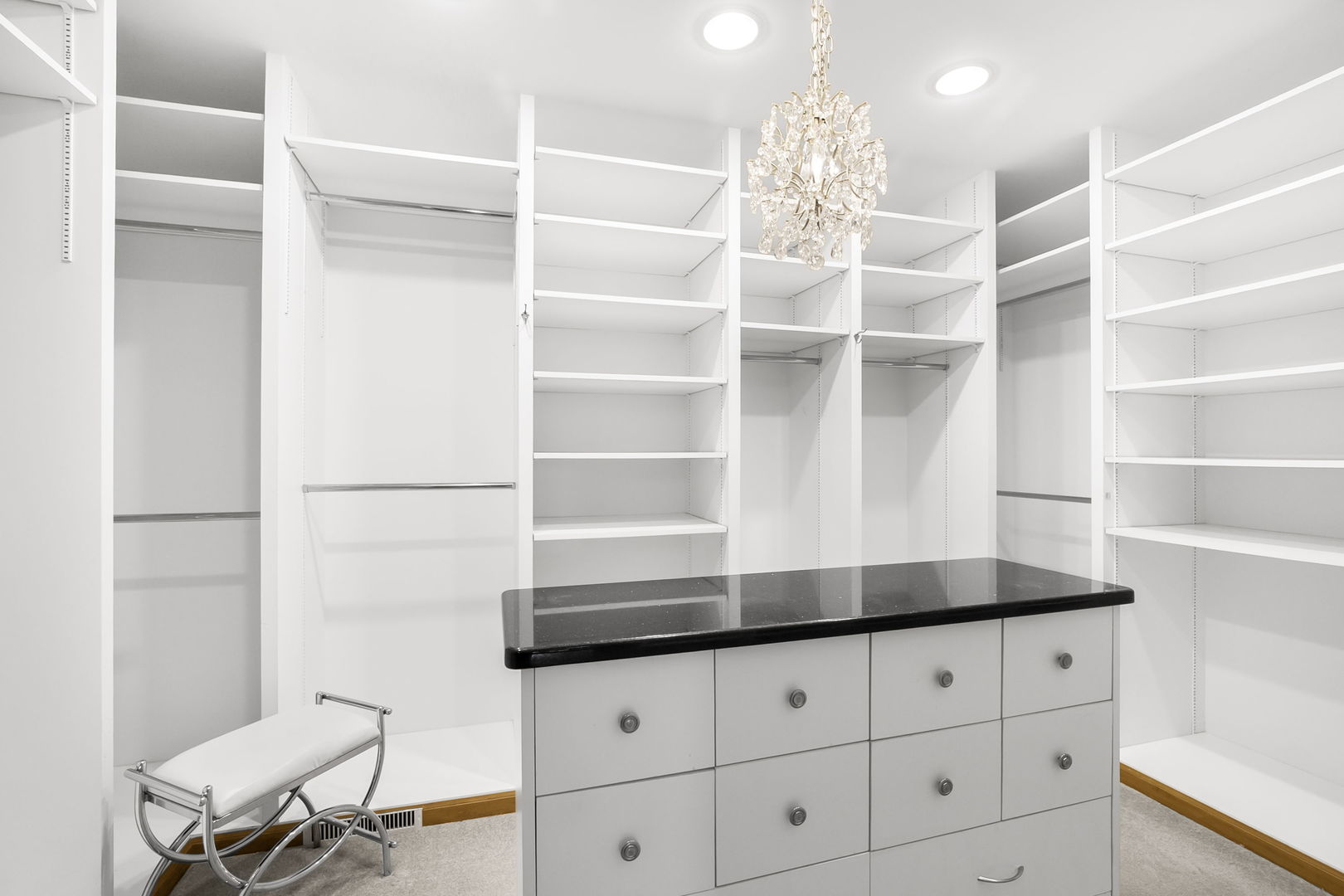 Antioch, Illinois, 60002, United States, 4 Bedrooms Bedrooms, ,4 BathroomsBathrooms,Residential,For Sale,1988029