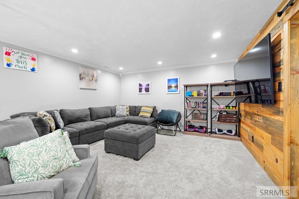 IDAHO FALLS, Idaho, 83402, United States, 6 Bedrooms Bedrooms, ,3 BathroomsBathrooms,Residential,For Sale,1980843