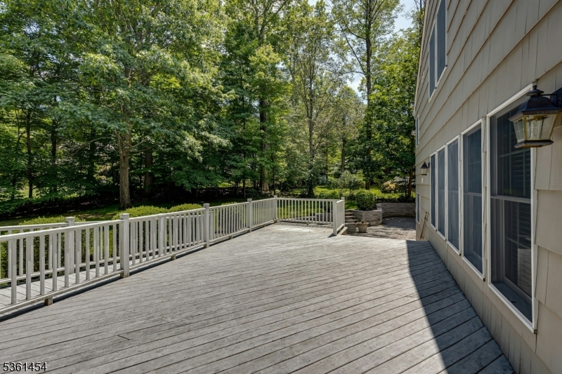 Berkeley Heights Twp., New Jersey, 07922, United States, 6 Bedrooms Bedrooms, ,4 BathroomsBathrooms,Residential,For Sale,1837487