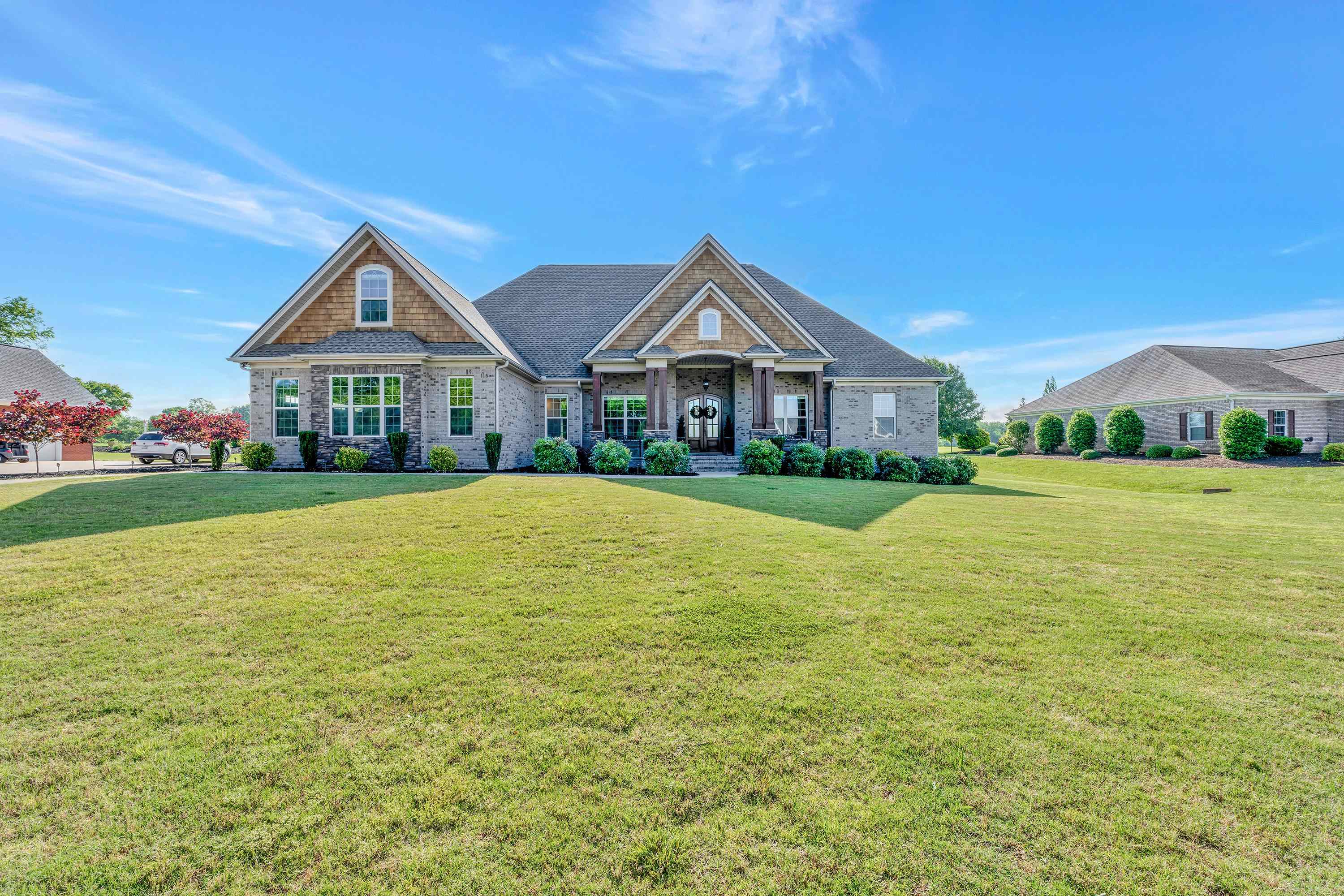 Campobello, South Carolina, 29322, United States, 4 Bedrooms Bedrooms, ,5 BathroomsBathrooms,Residential,For Sale,1828084