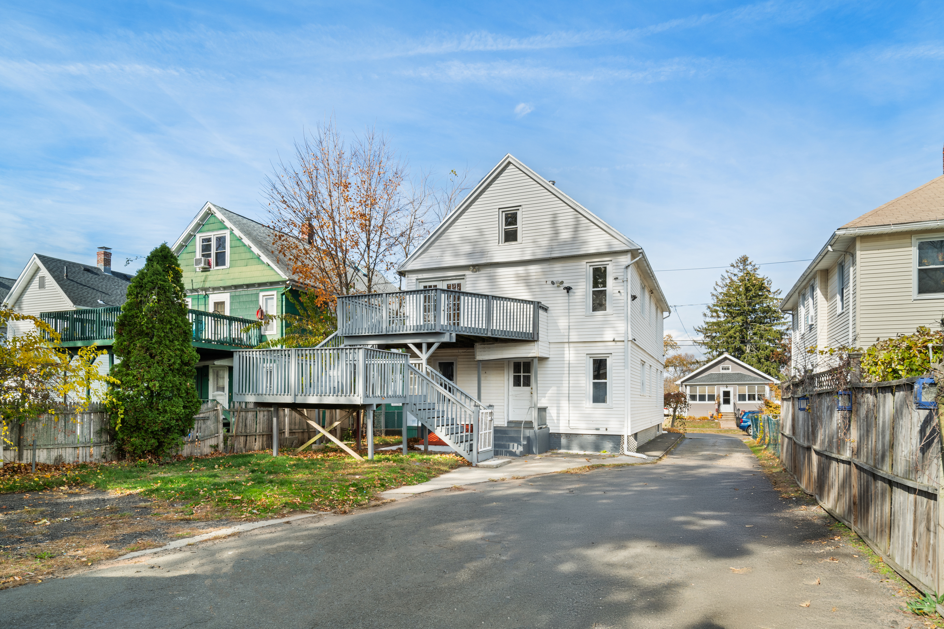 West Haven, Connecticut, 06516, United States, 5 Bedrooms Bedrooms, ,4 BathroomsBathrooms,Residential,For Sale,1991018