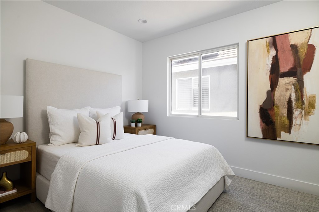 Huntington Beach, California, 92648, United States, 5 Bedrooms Bedrooms, ,1 BathroomBathrooms,Residential,For Sale,1732032
