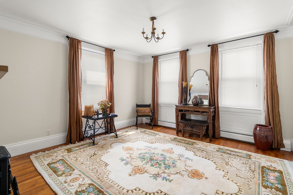 New Bedford, Massachusetts, 02740, United States, 4 Bedrooms Bedrooms, ,3 BathroomsBathrooms,Residential,For Sale,1897669