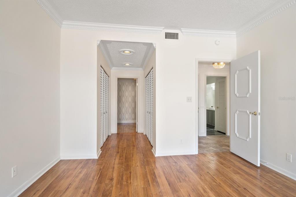 Belleair, Florida, 33756, United States, 2 Bedrooms Bedrooms, ,2 BathroomsBathrooms,Residential,For Sale,1993557