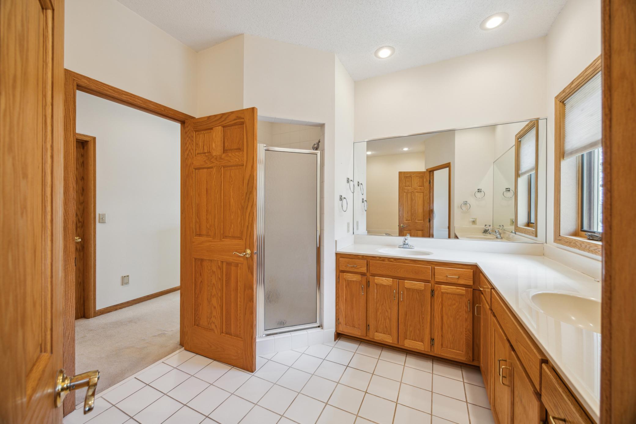 New Brighton, Minnesota, 55112, United States, 4 Bedrooms Bedrooms, ,4 BathroomsBathrooms,Residential,For Sale,1990901