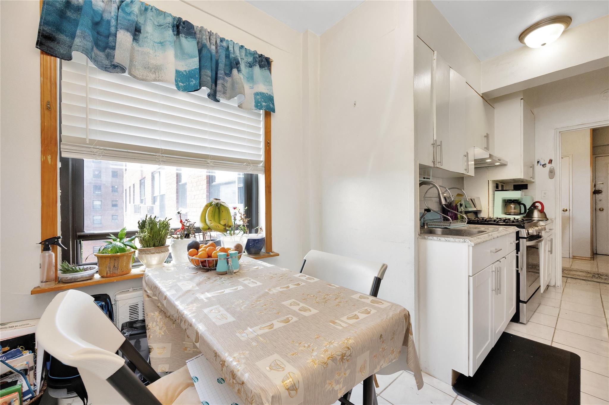 Rego Park, New York, 11374, United States, 3 Bedrooms Bedrooms, ,2 BathroomsBathrooms,Residential,For Sale,1846571
