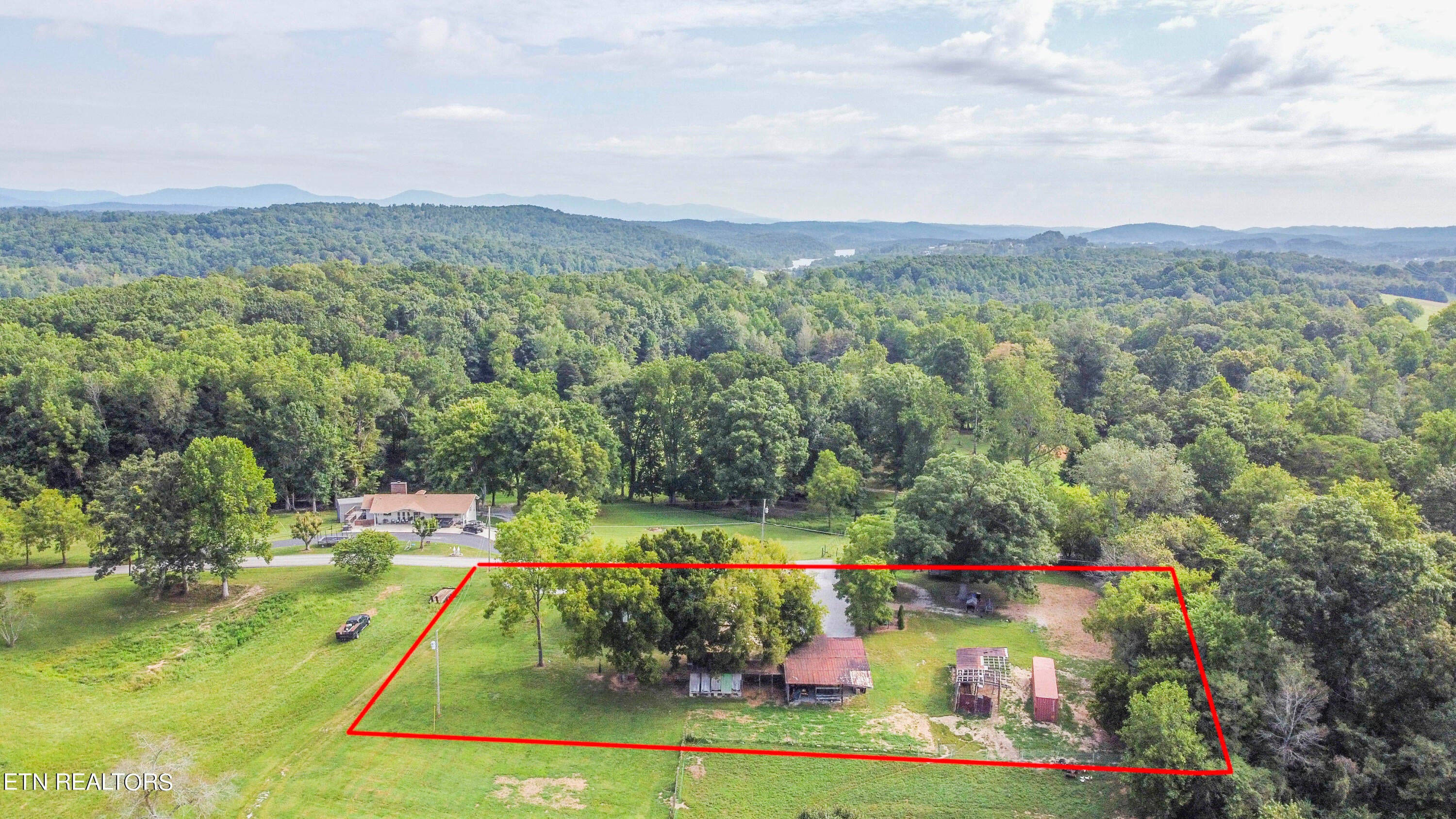 267 Lane Hedgecock Rd, Kingston, Tennessee, 37763, United States, 3 Bedrooms Bedrooms, ,2 BathroomsBathrooms,Residential,For Sale,267 Lane Hedgecock Rd,1615599