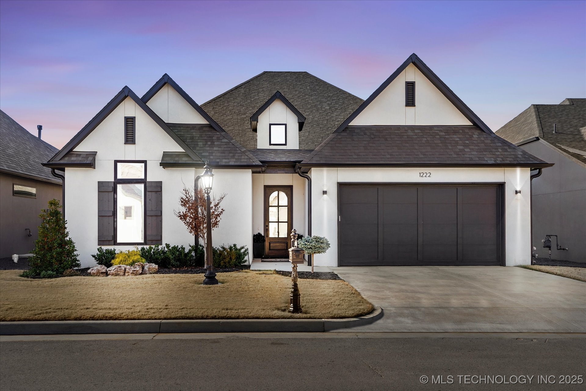 Broken Arrow, Oklahoma, 74014, United States, 3 Bedrooms Bedrooms, ,3 BathroomsBathrooms,Residential,For Sale,1927200