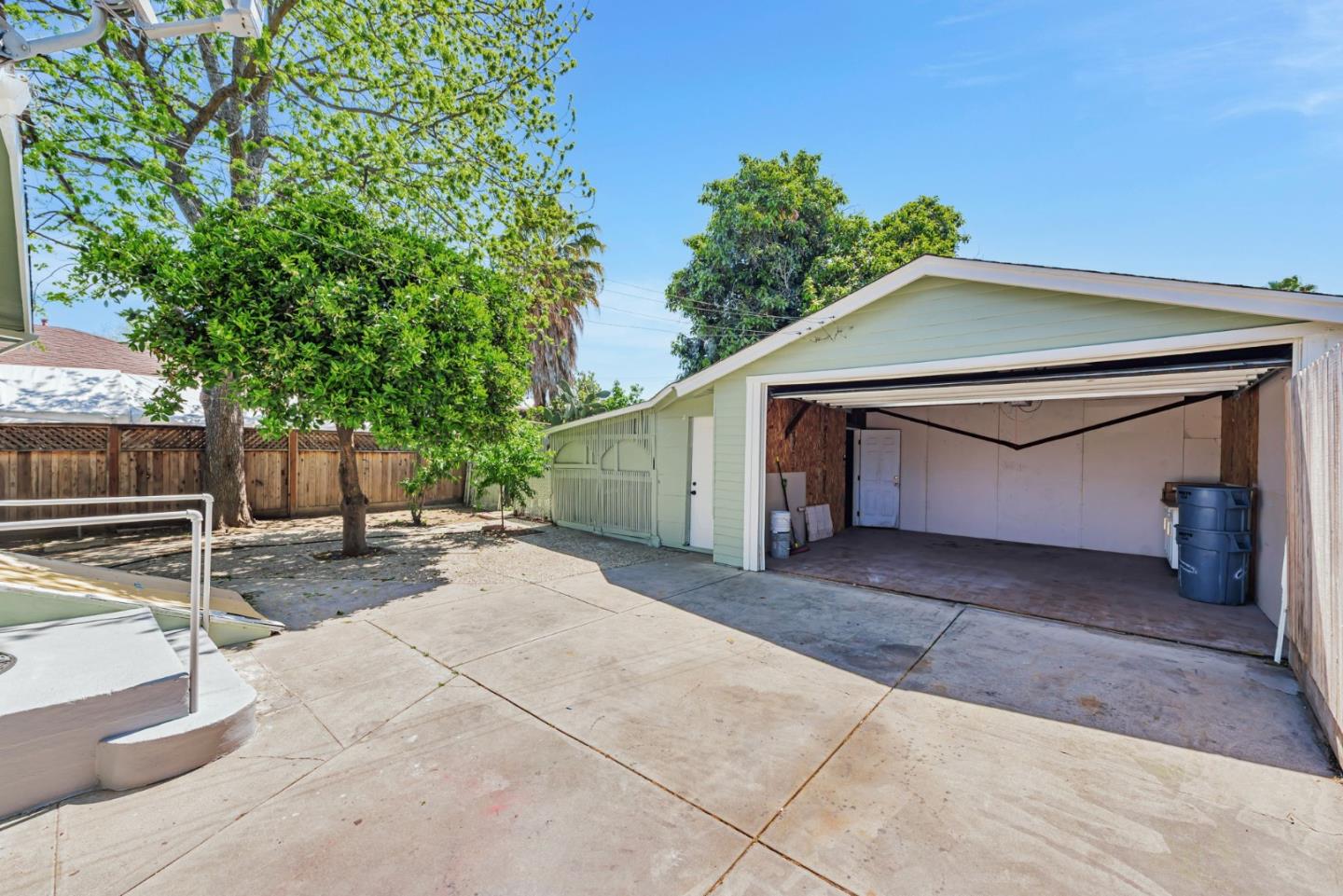 San Jose, California, 95112, United States, 3 Bedrooms Bedrooms, ,1 BathroomBathrooms,Residential,For Sale,1940369