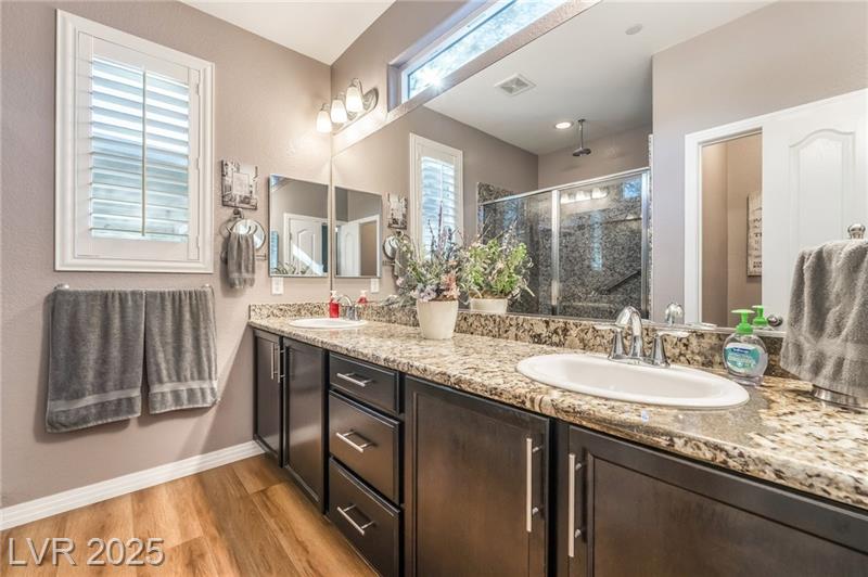 Henderson, Nevada, 89011, United States, 3 Bedrooms Bedrooms, ,2 BathroomsBathrooms,Residential,For Sale,1985669