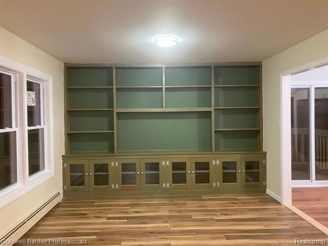 Oakland, Michigan, 48363, United States, 4 Bedrooms Bedrooms, ,2 BathroomsBathrooms,Residential,For Sale,1806159