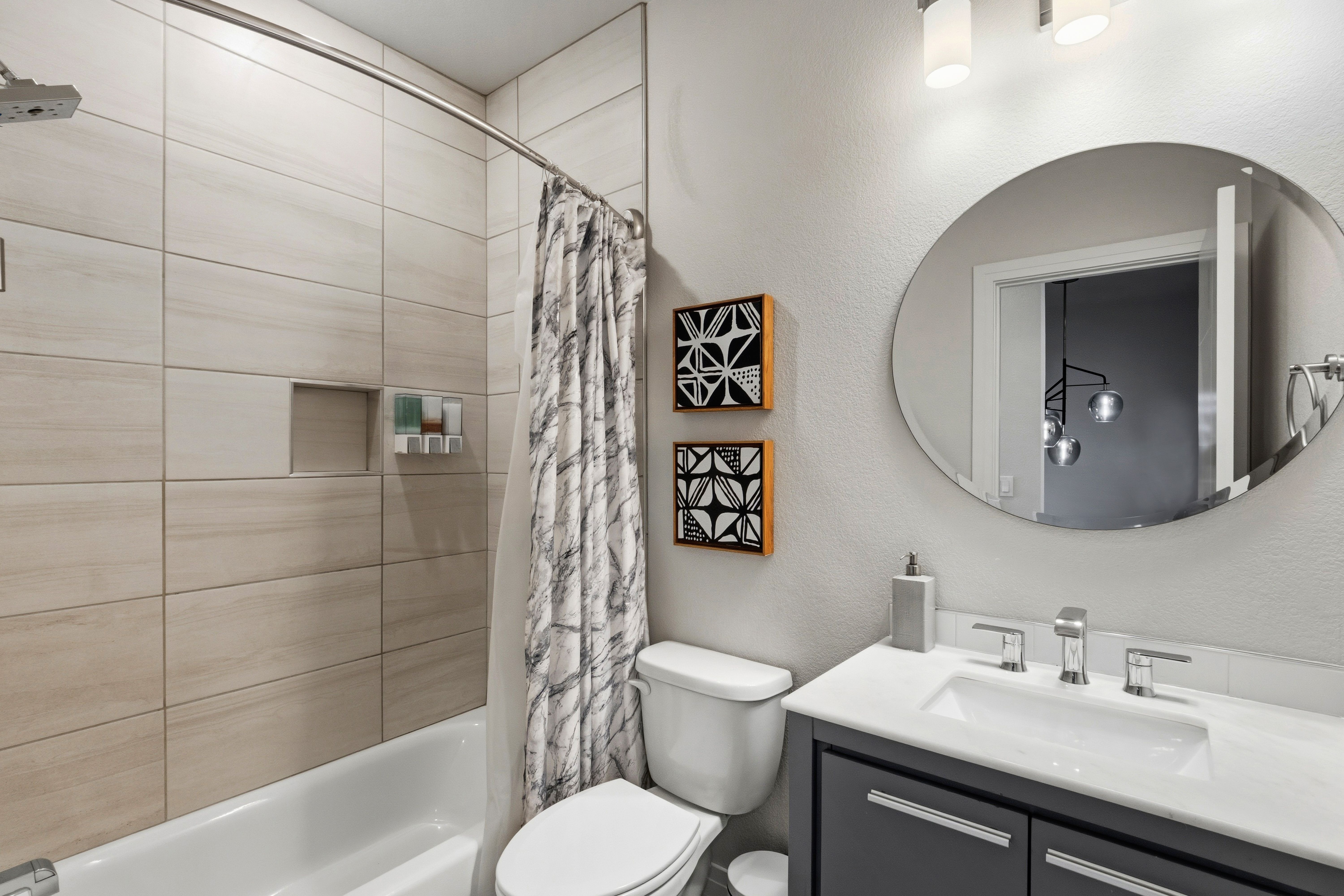  Furnished Modern Townhome - 物件實景
