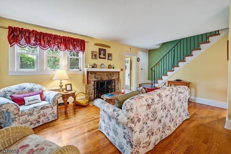 Elizabeth City, New Jersey, 07208, United States, 3 Bedrooms Bedrooms, ,2 BathroomsBathrooms,Residential,For Sale,1926439