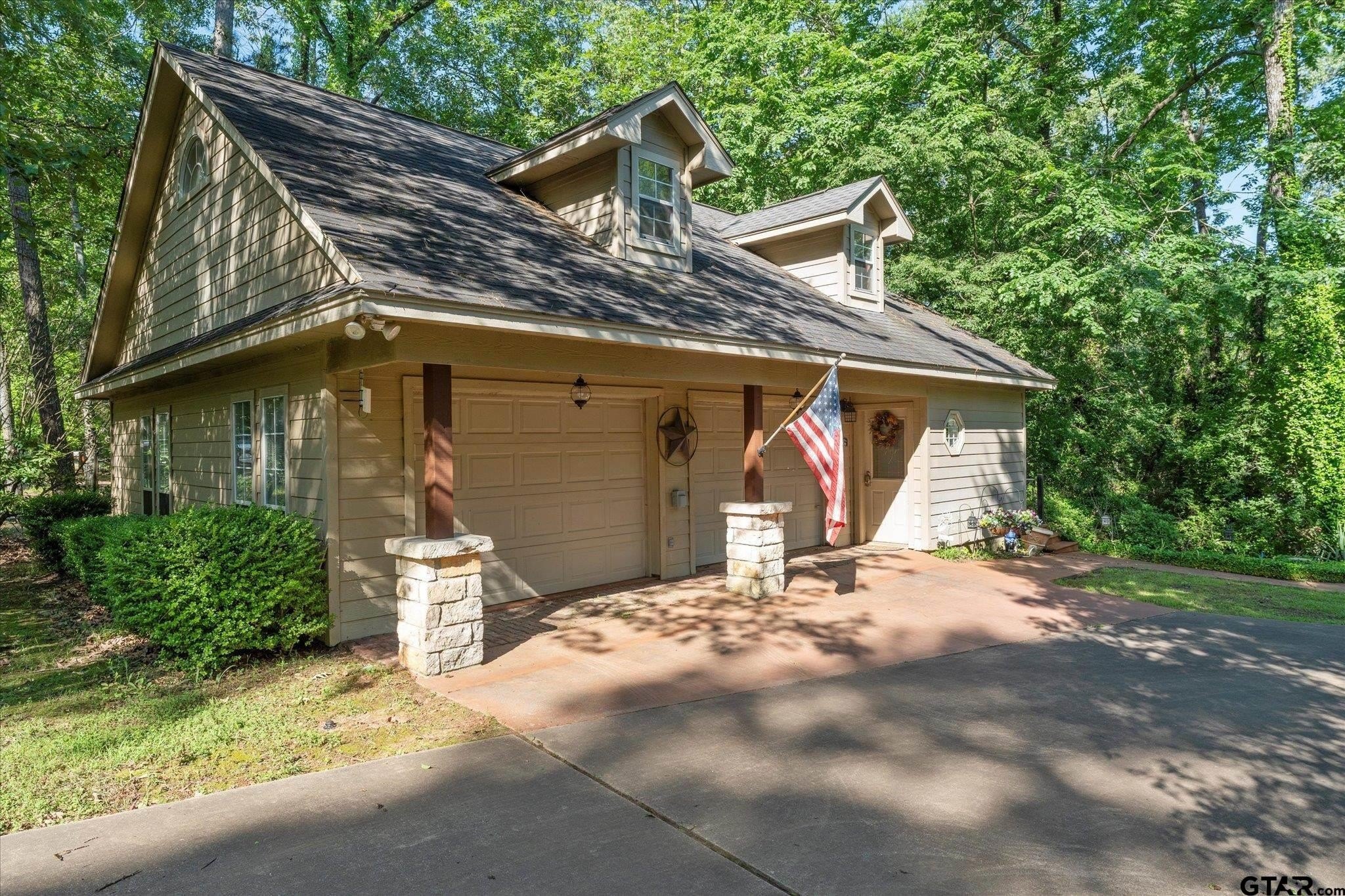 Pittsburg, Texas, 75686, United States, 4 Bedrooms Bedrooms, ,4 BathroomsBathrooms,Residential,For Sale,1983257