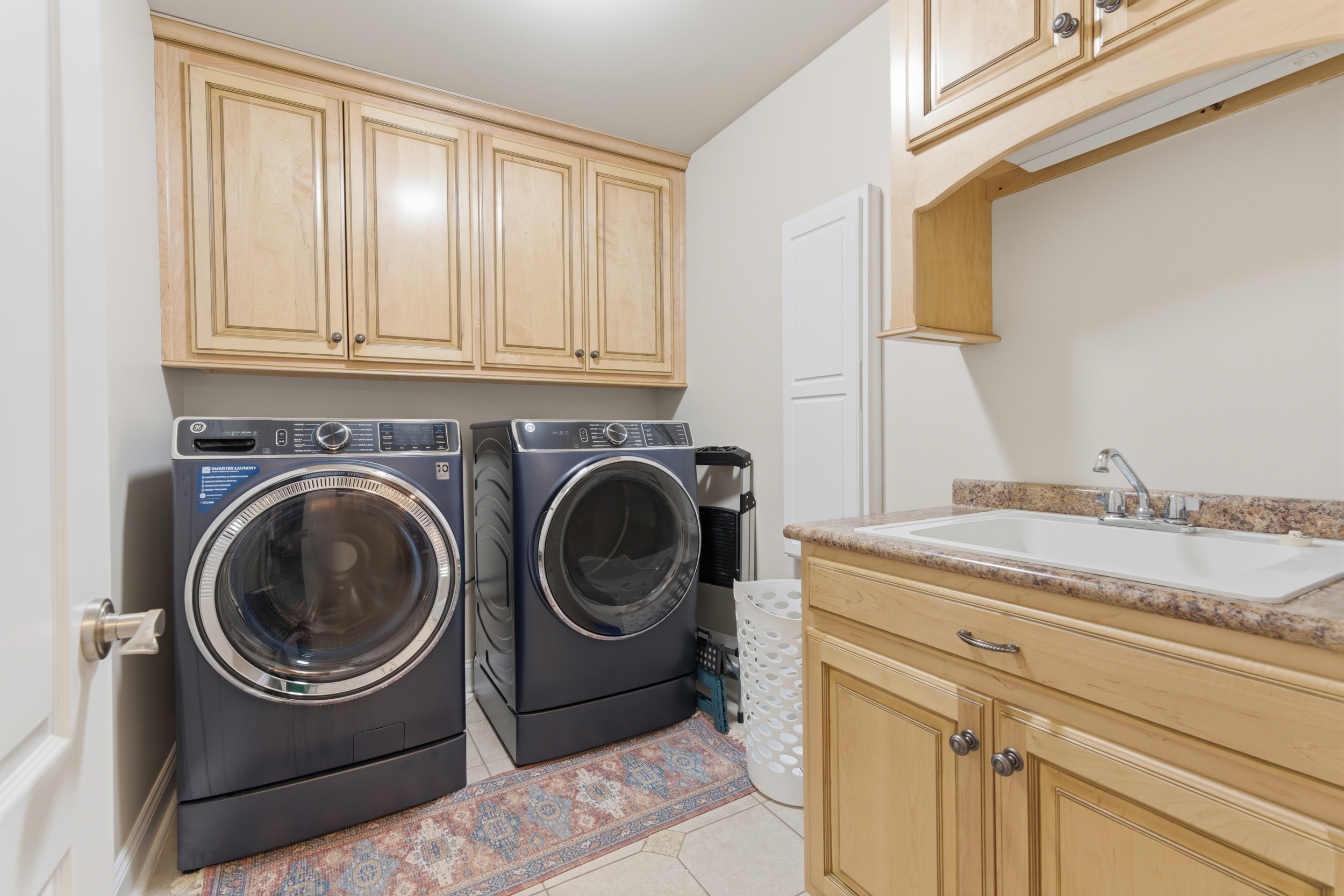  211 Ash Drive - 物件實景