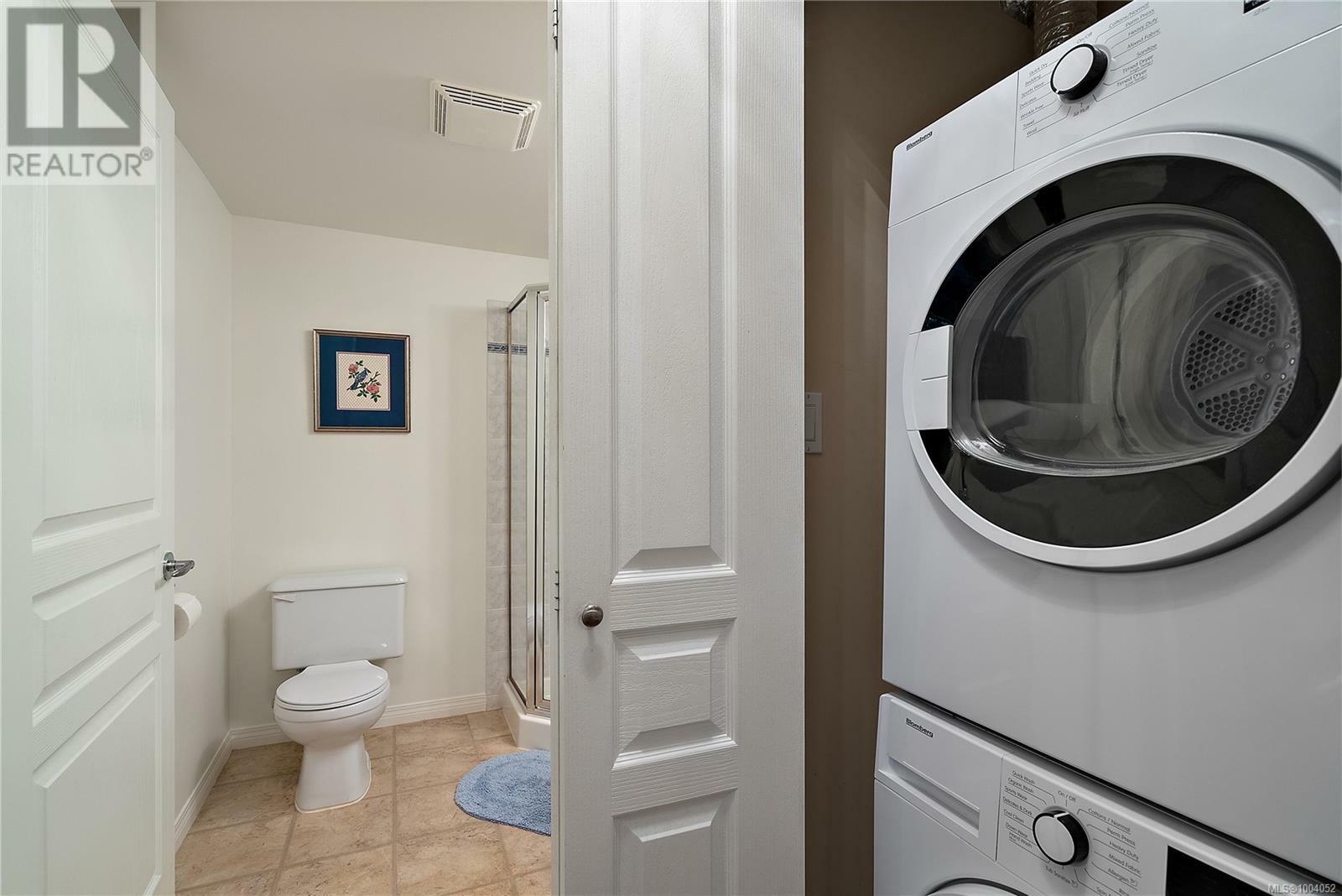 VIEW ROYAL, British Columbia, V9A 7M7, CA, 2 Bedrooms Bedrooms, ,2 BathroomsBathrooms,Residential,For Sale,1874084