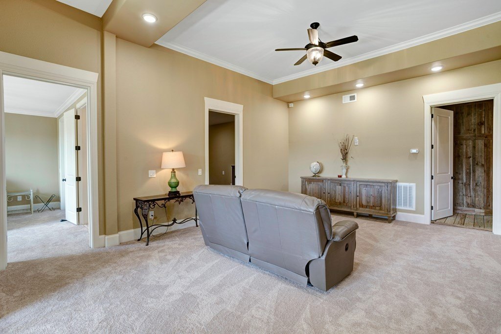 Hiawassee, Georgia, 30546, United States, 4 Bedrooms Bedrooms, ,5 BathroomsBathrooms,Residential,For Sale,1983256