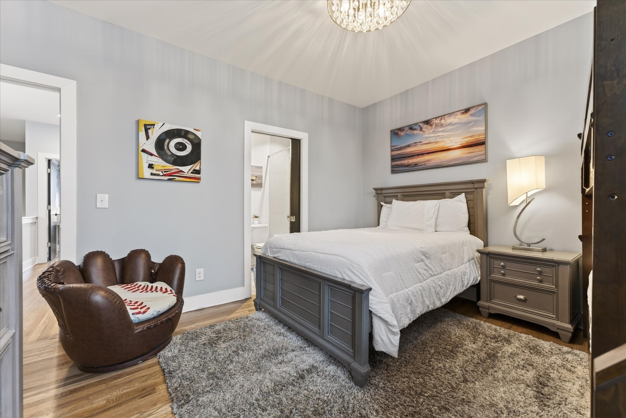 Nashville, Tennessee, 37209, United States, 4 Bedrooms Bedrooms, ,4 BathroomsBathrooms,Residential,For Sale,2005677