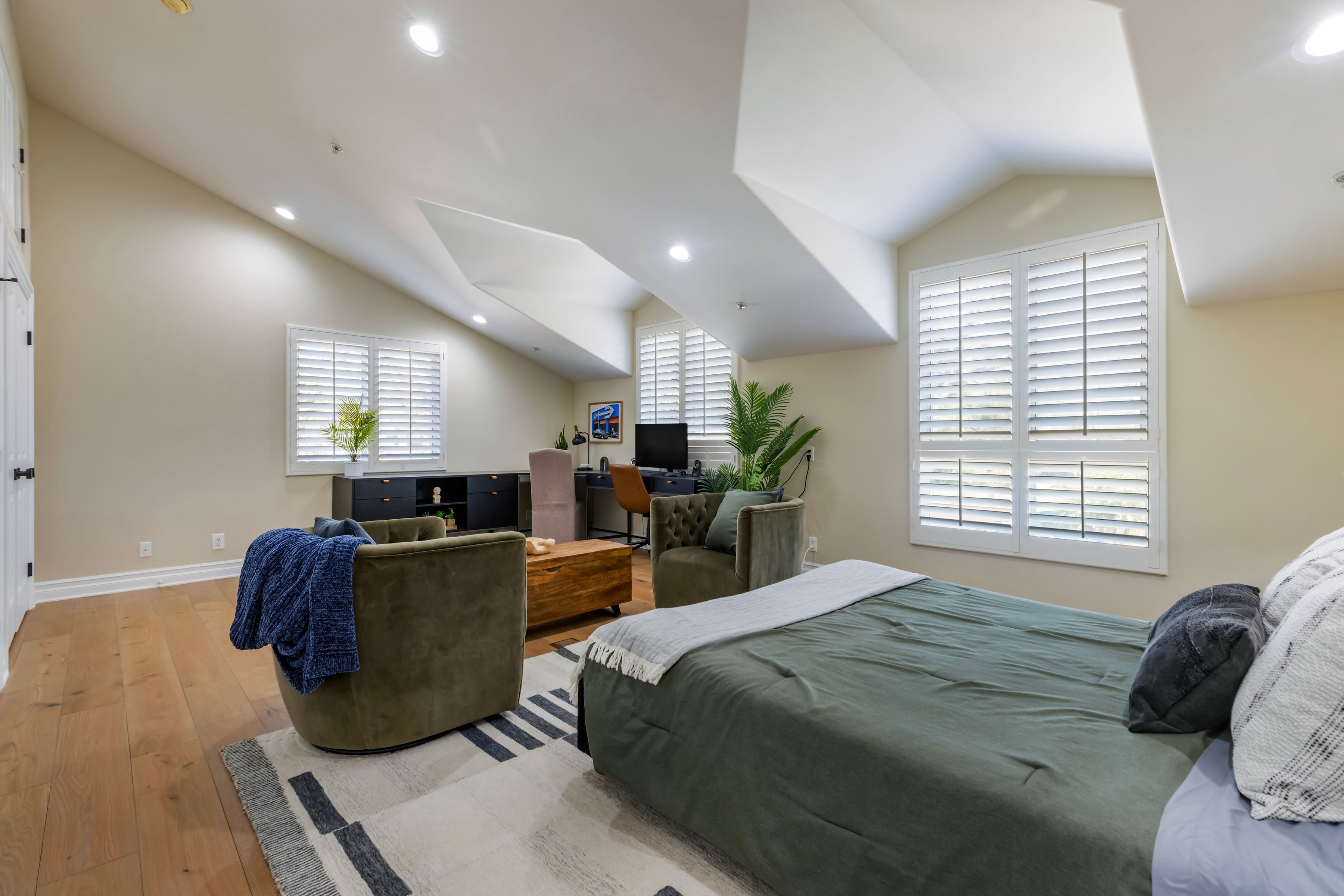  1333 West Valleyheart Drive - 物件實景