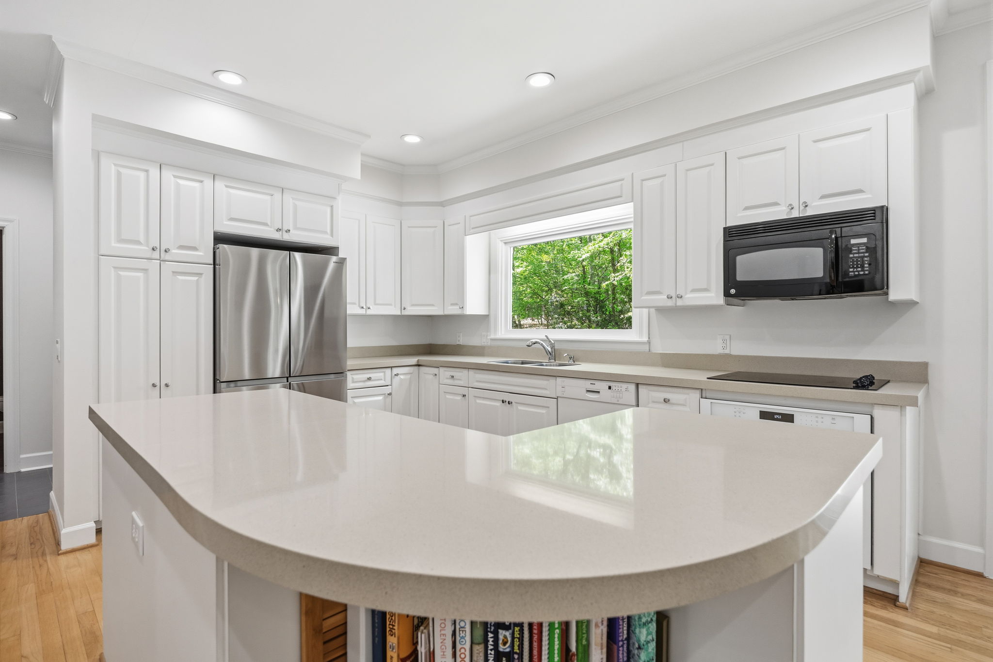  8 Sedgewood Road, Chapel Hill, NC 27514 - 物件實景
