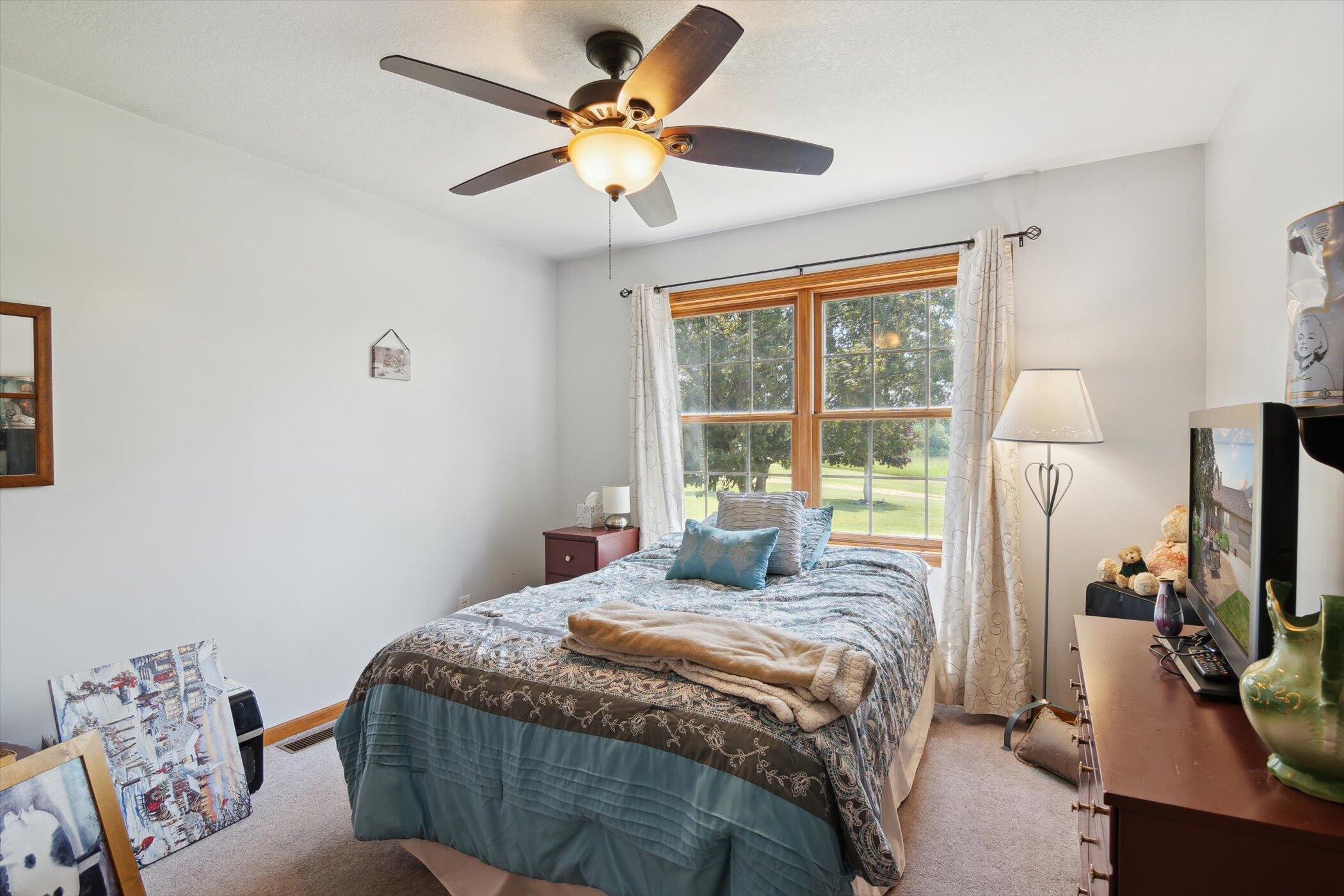Hillsdale, Michigan, 49242, United States, 6 Bedrooms Bedrooms, ,4 BathroomsBathrooms,Residential,For Sale,1931789