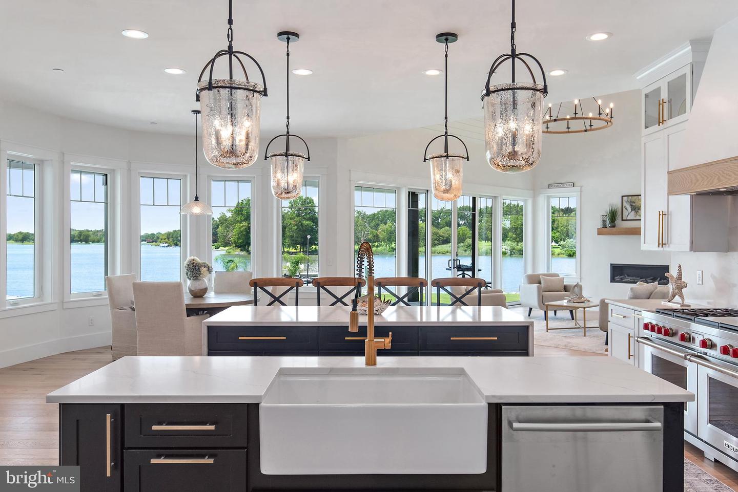 Queenstown, Maryland, 21658, United States, 5 Bedrooms Bedrooms, ,5 BathroomsBathrooms,Residential,For Sale,1907636