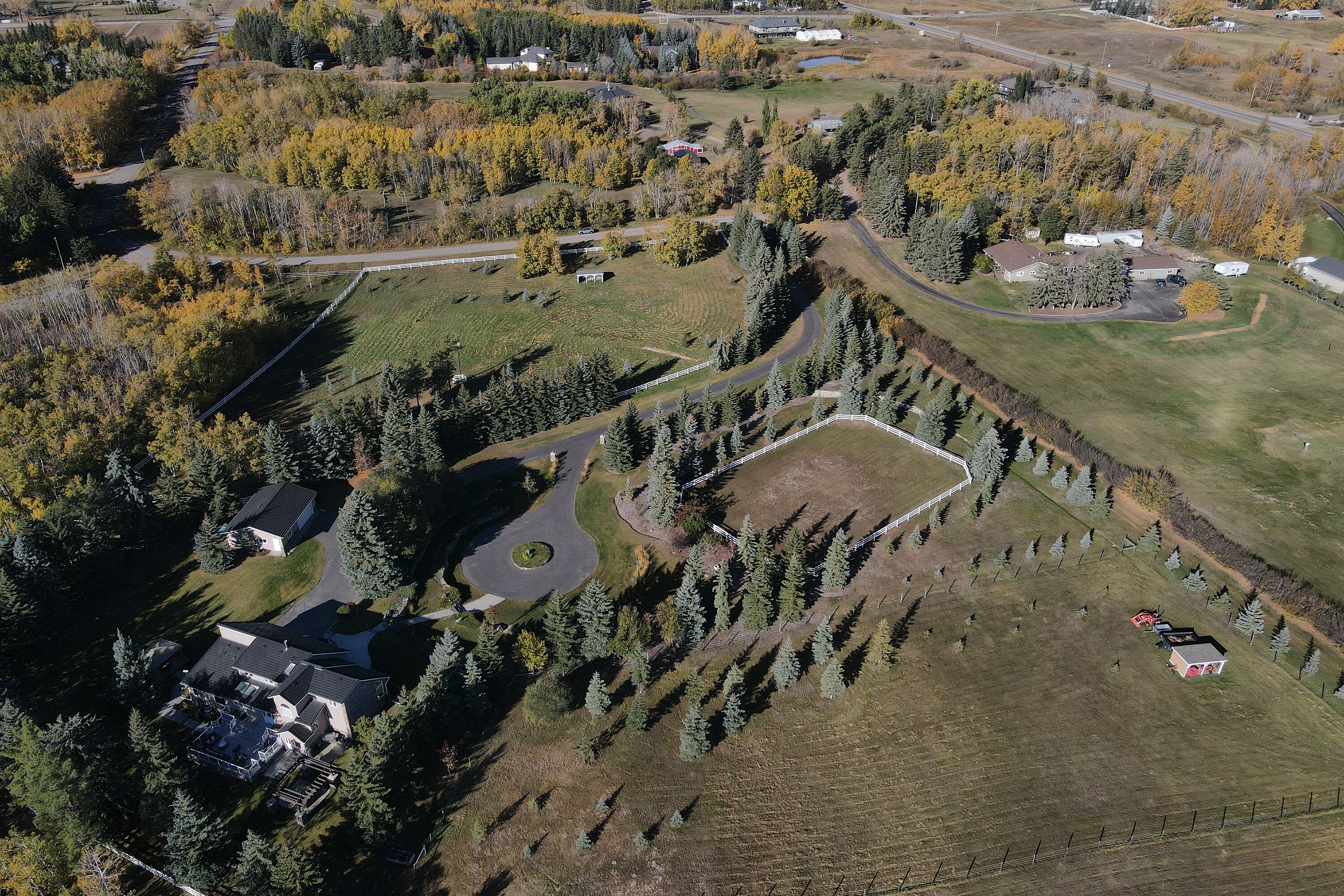  20 Acre Storybook Property - 物件實景