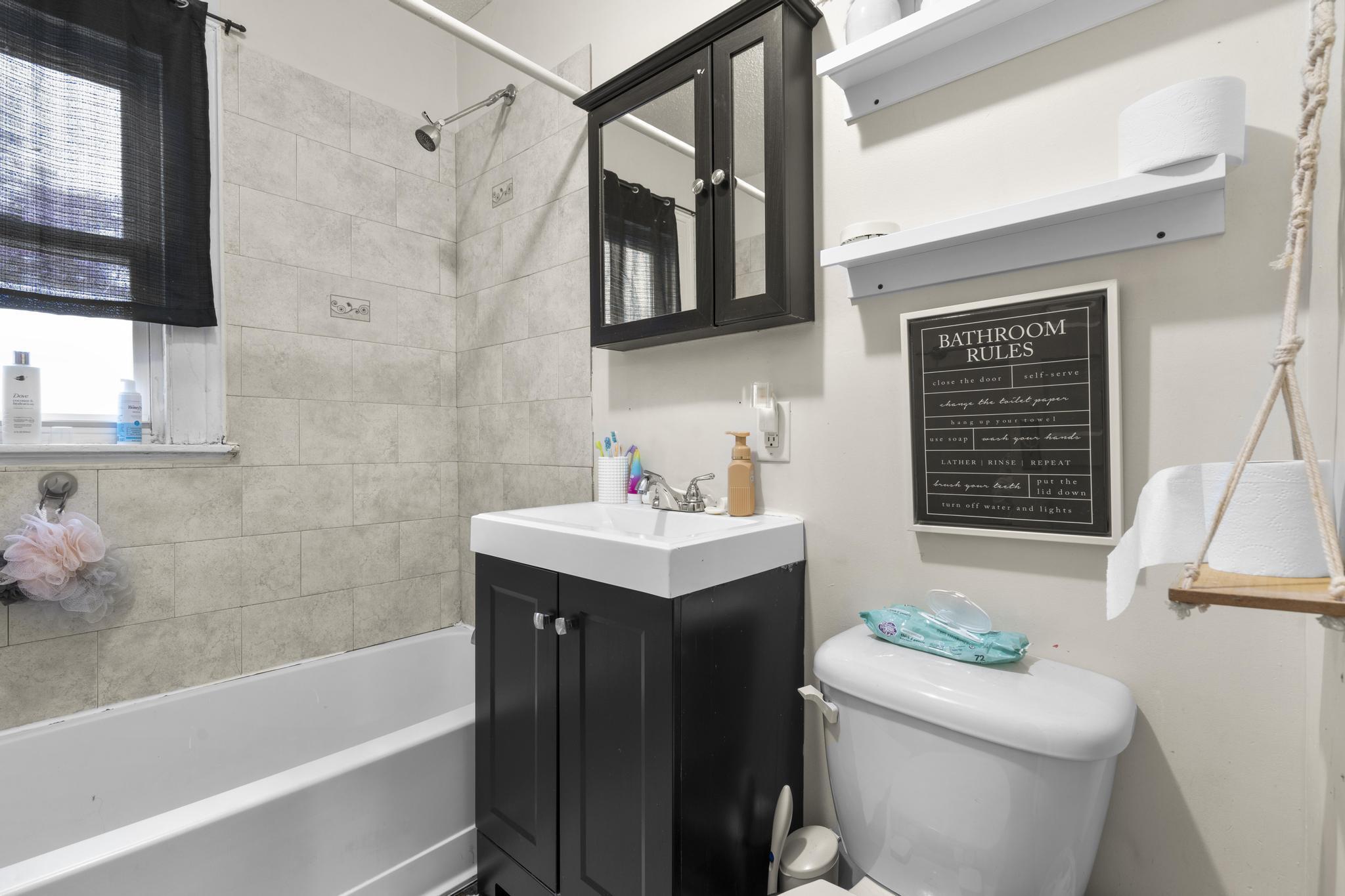 New Britain, Connecticut, 06053, United States, 6 Bedrooms Bedrooms, ,3 BathroomsBathrooms,Residential,For Sale,1989479