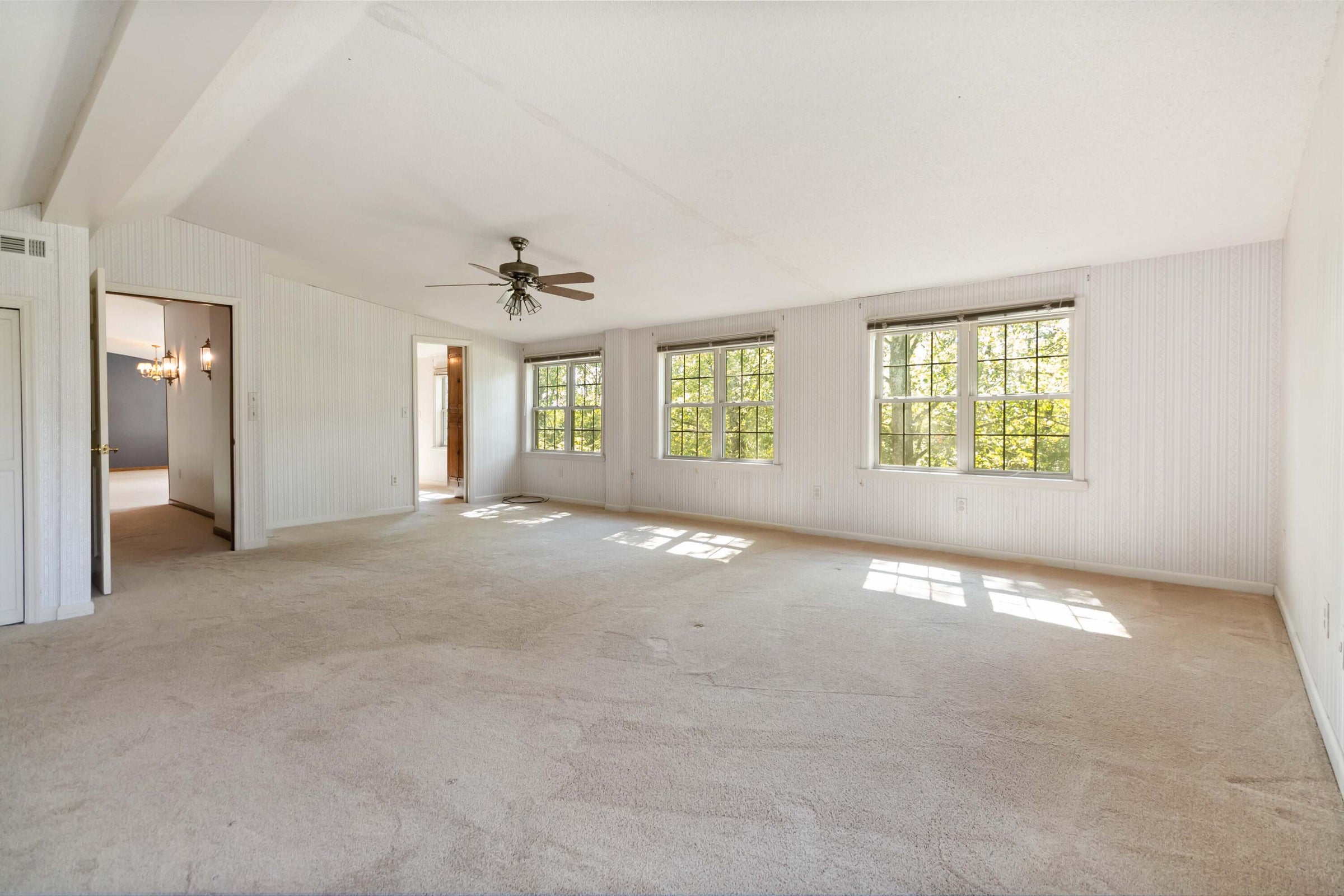 Richmond, Kentucky, 40475, United States, 4 Bedrooms Bedrooms, ,3 BathroomsBathrooms,Residential,For Sale,1977250