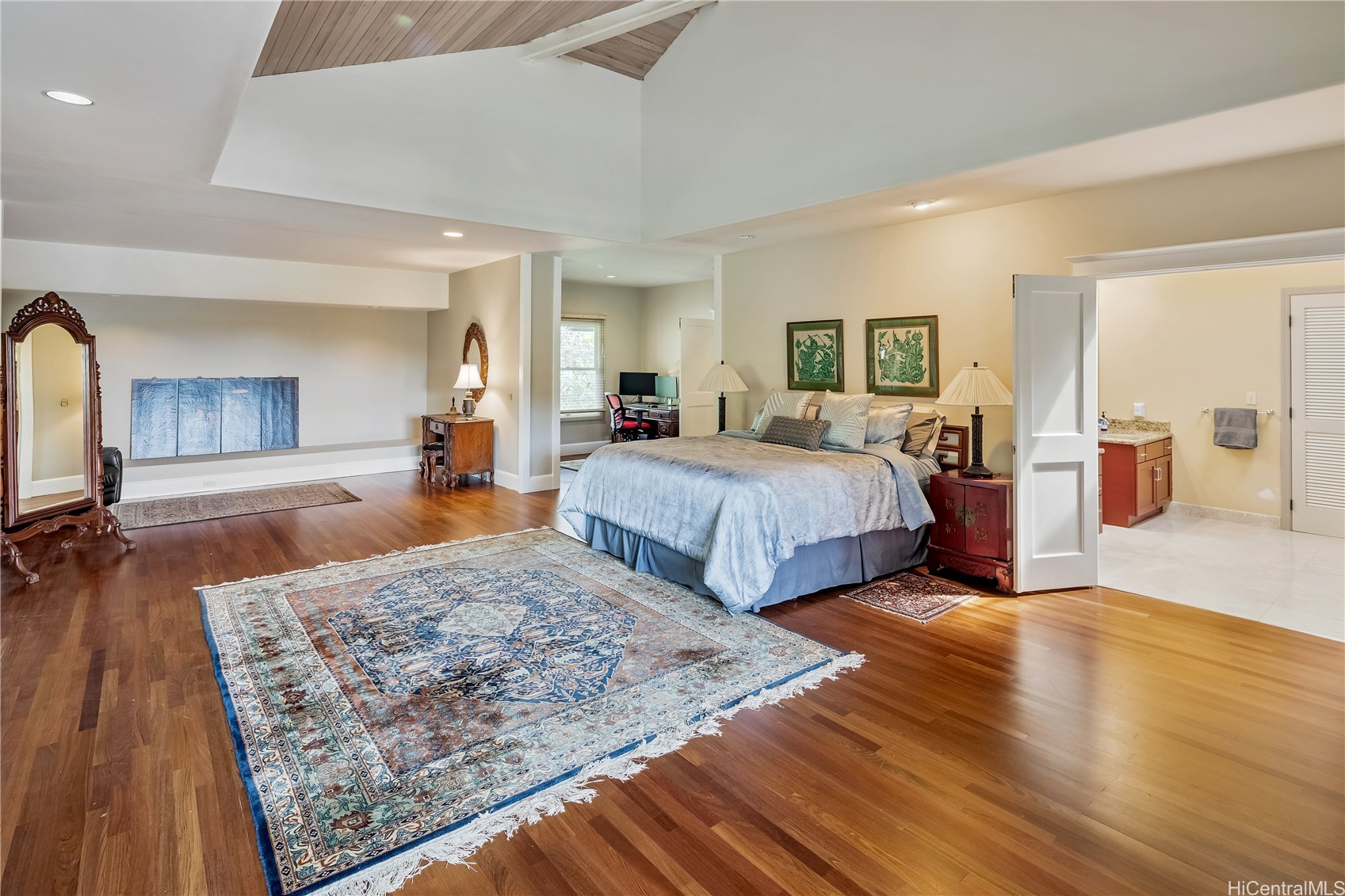 Honolulu, Hawaii, 96817, United States, 5 Bedrooms Bedrooms, ,5 BathroomsBathrooms,Residential,For Sale,1992016