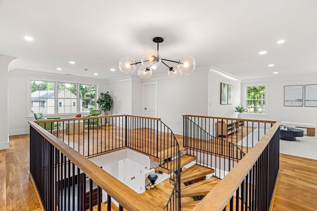 Natick, Massachusetts, 01760, United States, 5 Bedrooms Bedrooms, ,6 BathroomsBathrooms,Residential,For Sale,1901321
