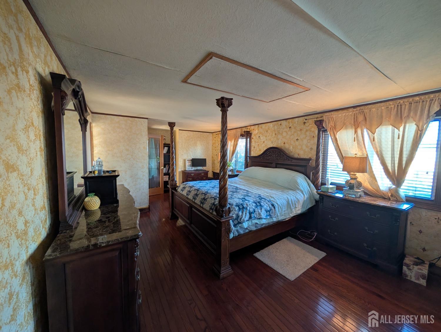 Old Bridge, New Jersey, 08857, United States, 3 Bedrooms Bedrooms, ,2 BathroomsBathrooms,Residential,For Sale,1849014