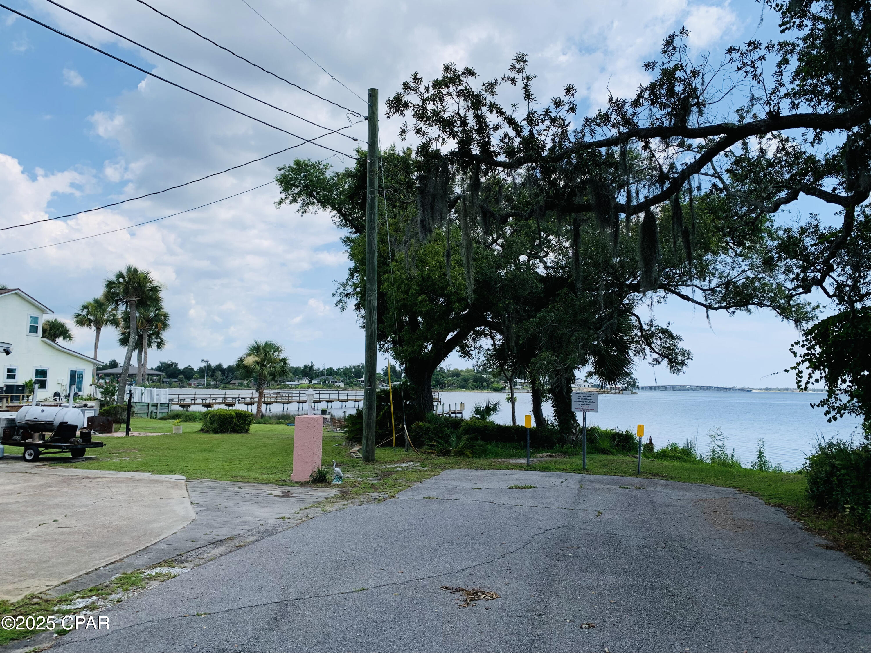 Panama City, Florida, 32404, United States, 3 Bedrooms Bedrooms, ,2 BathroomsBathrooms,Residential,For Sale,1883539