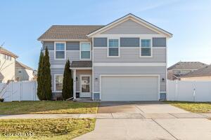 Coeur D'alene, Idaho, 83815, United States, 4 Bedrooms Bedrooms, ,3 BathroomsBathrooms,Residential,For Sale,1730207